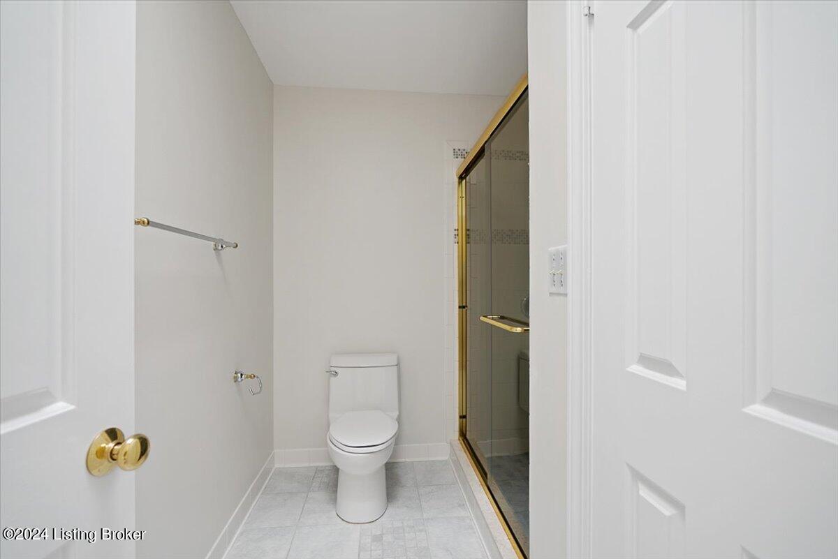 9102 Hurstwood Ct