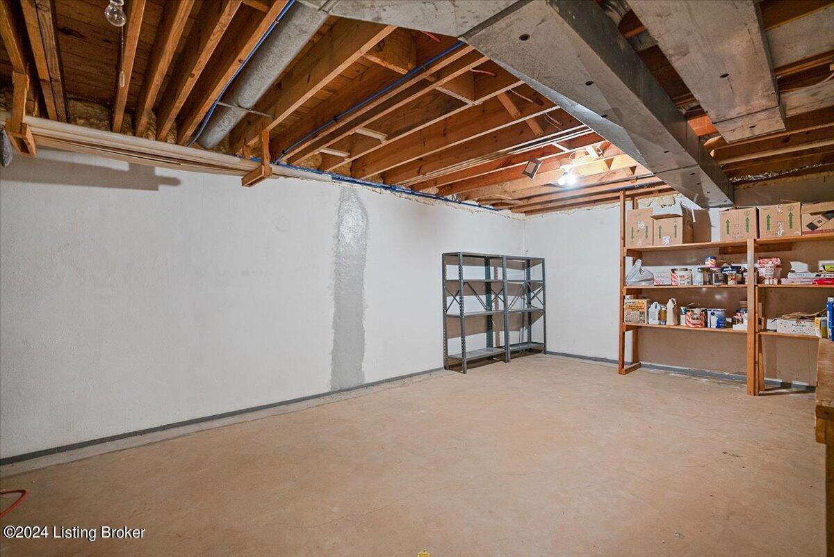 9102 Hurstwood Ct