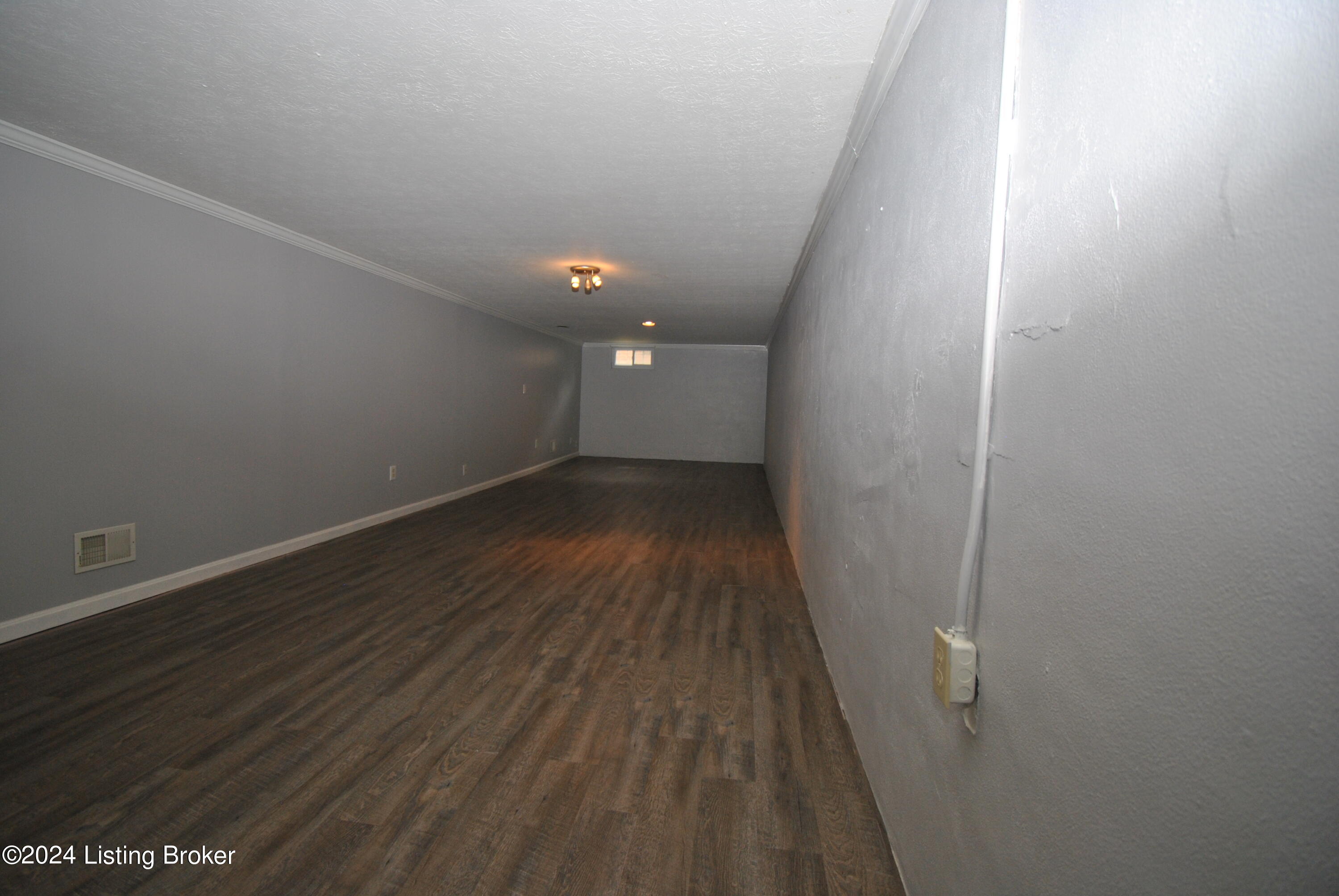 1910 Janlyn Rd