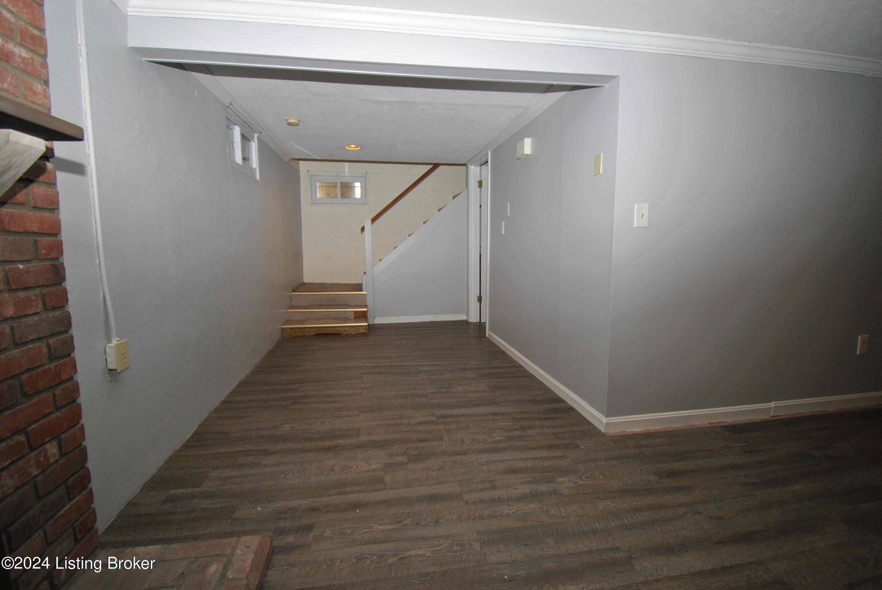 1910 Janlyn Rd