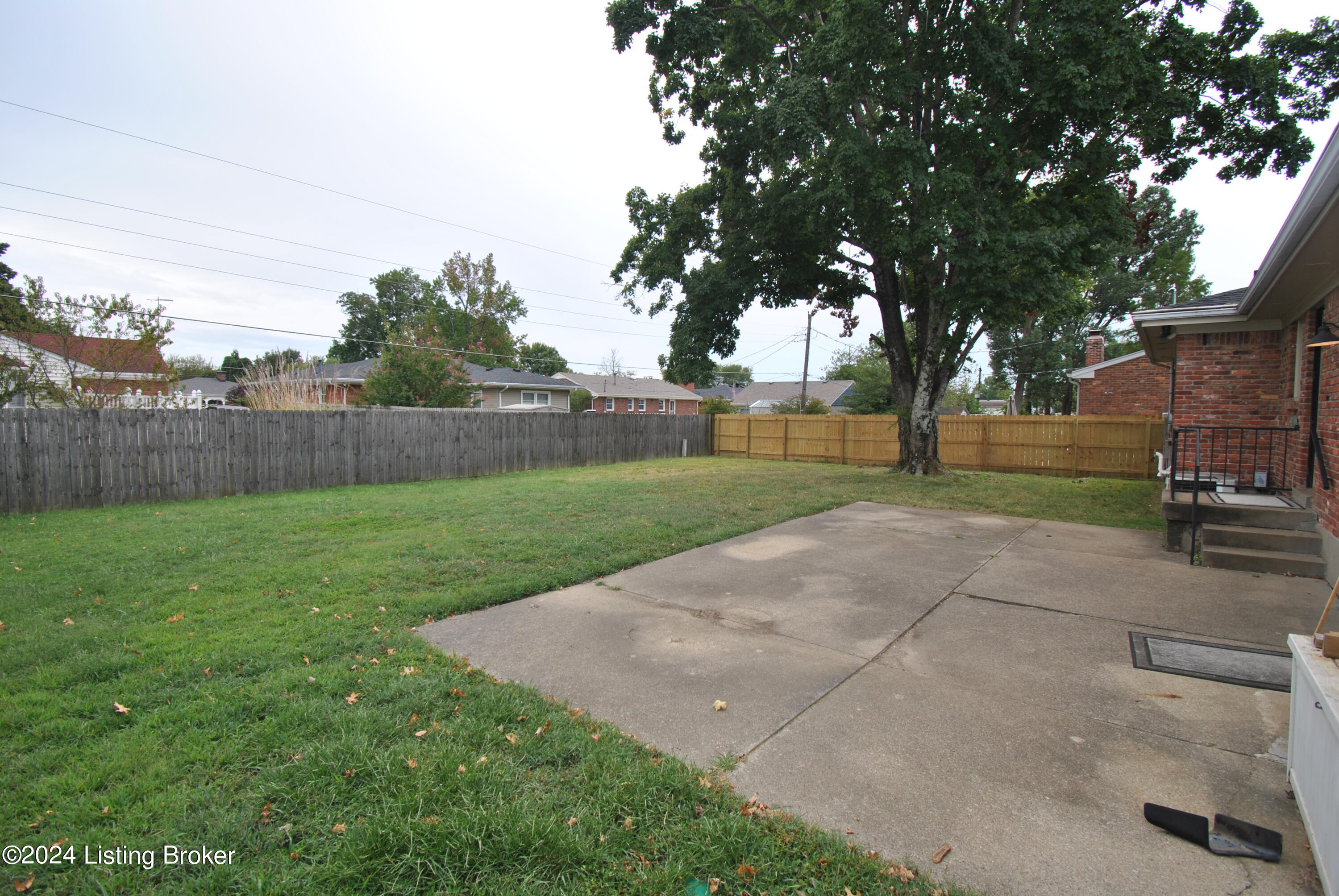 1910 Janlyn Rd