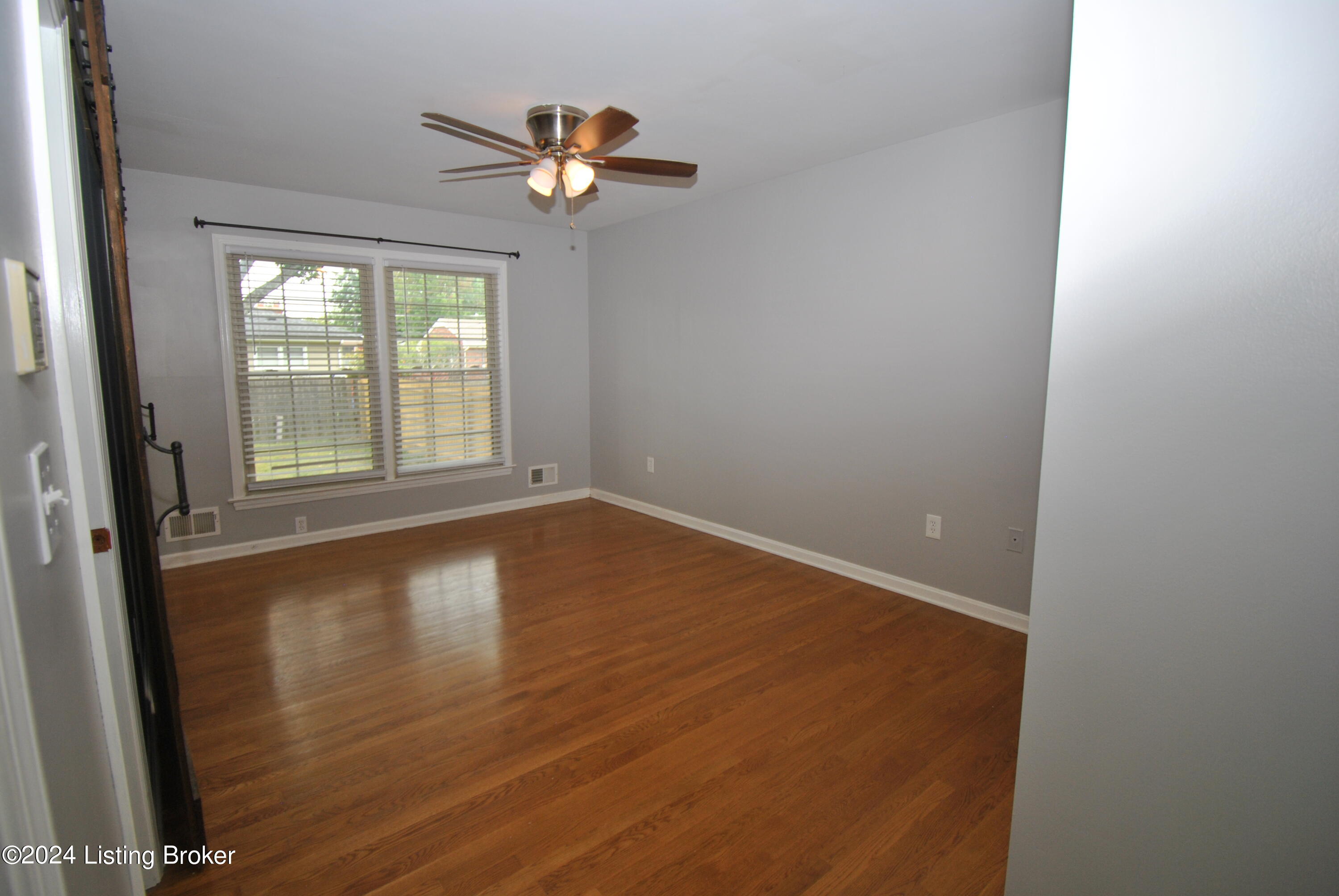1910 Janlyn Rd