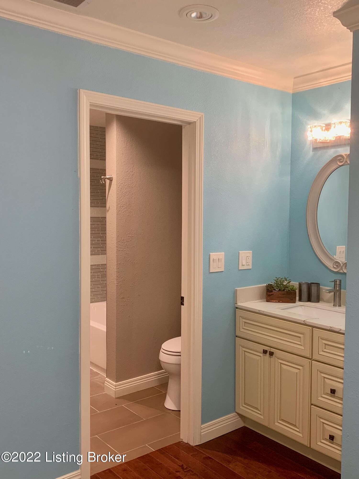 104 Greenbriar Dr
