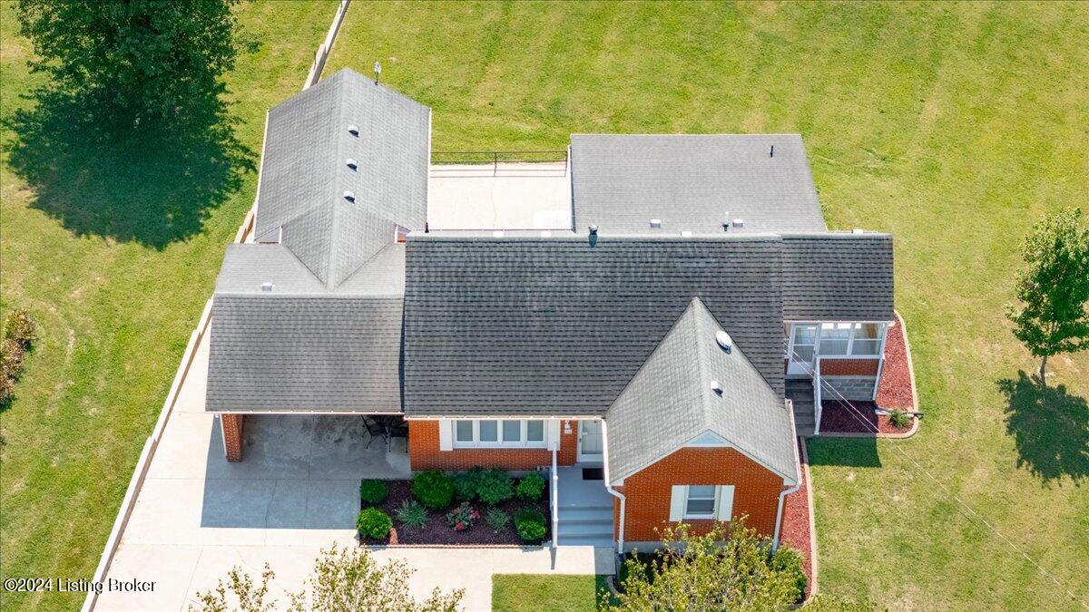 216 N Main St