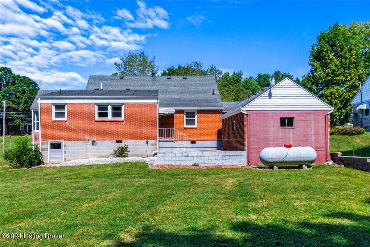 216 N Main St