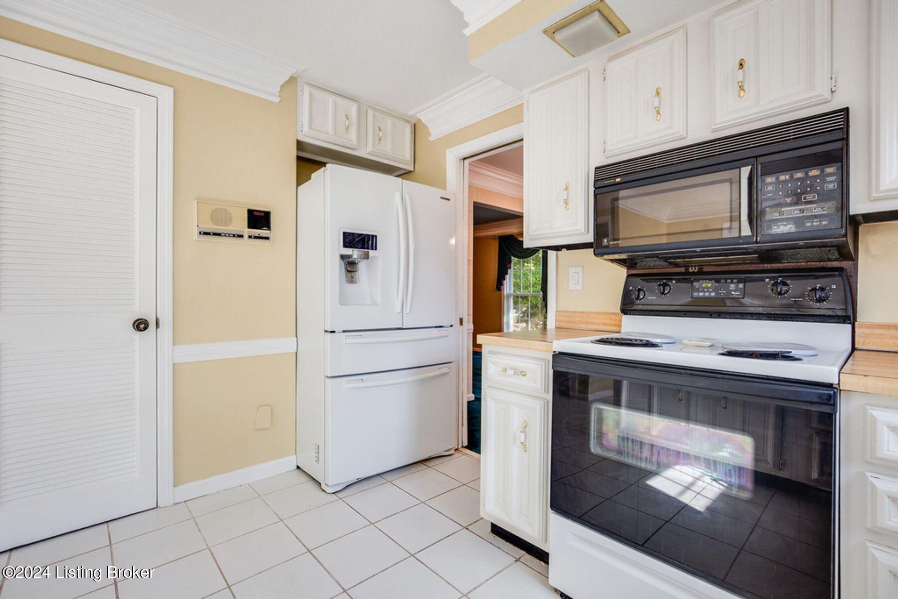 5214 Rollingwood Trail