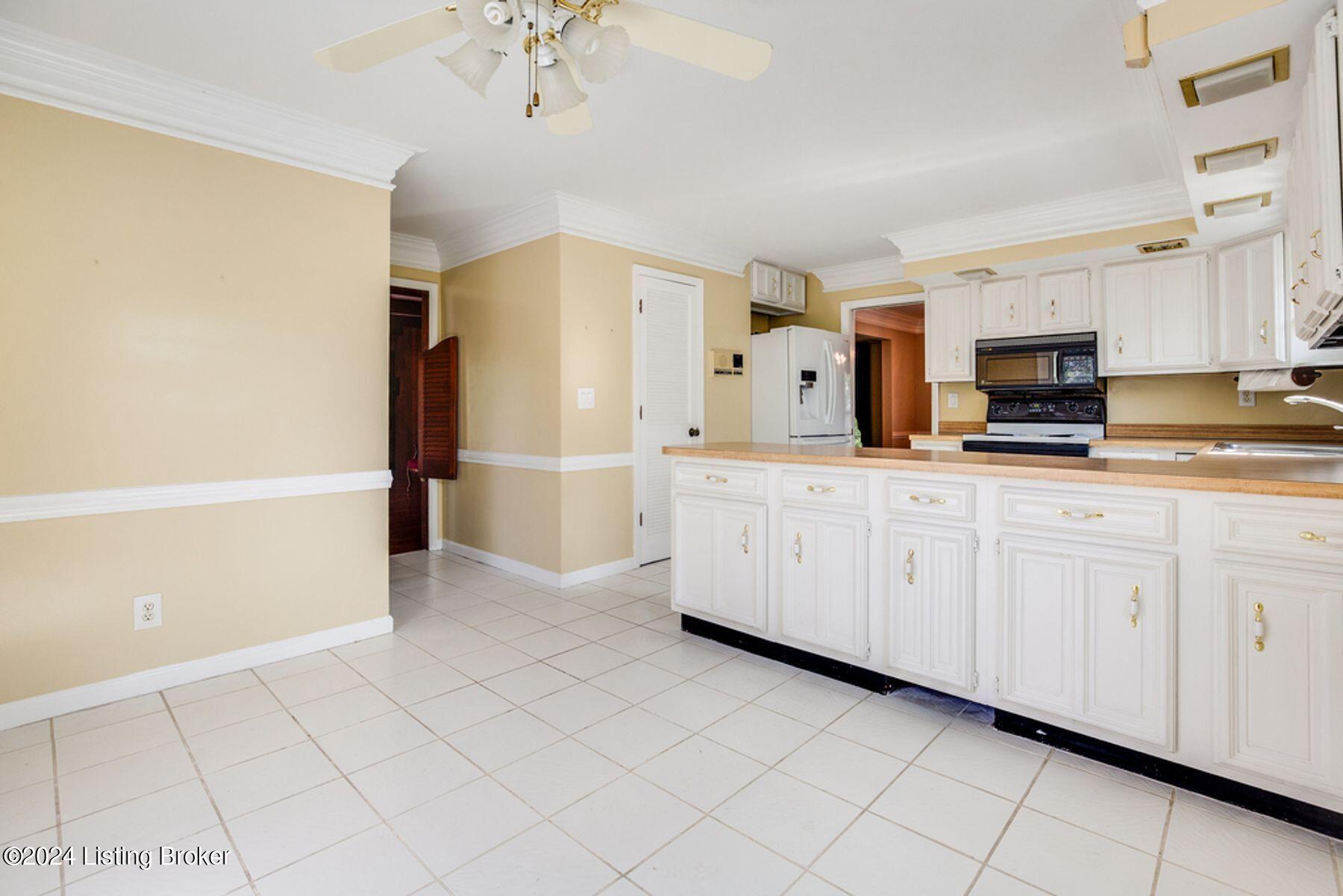 5214 Rollingwood Trail