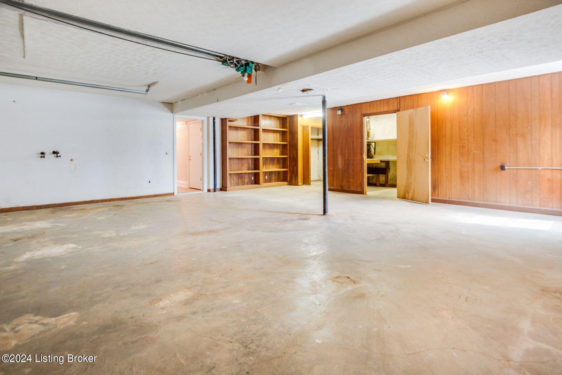 5214 Rollingwood Trail