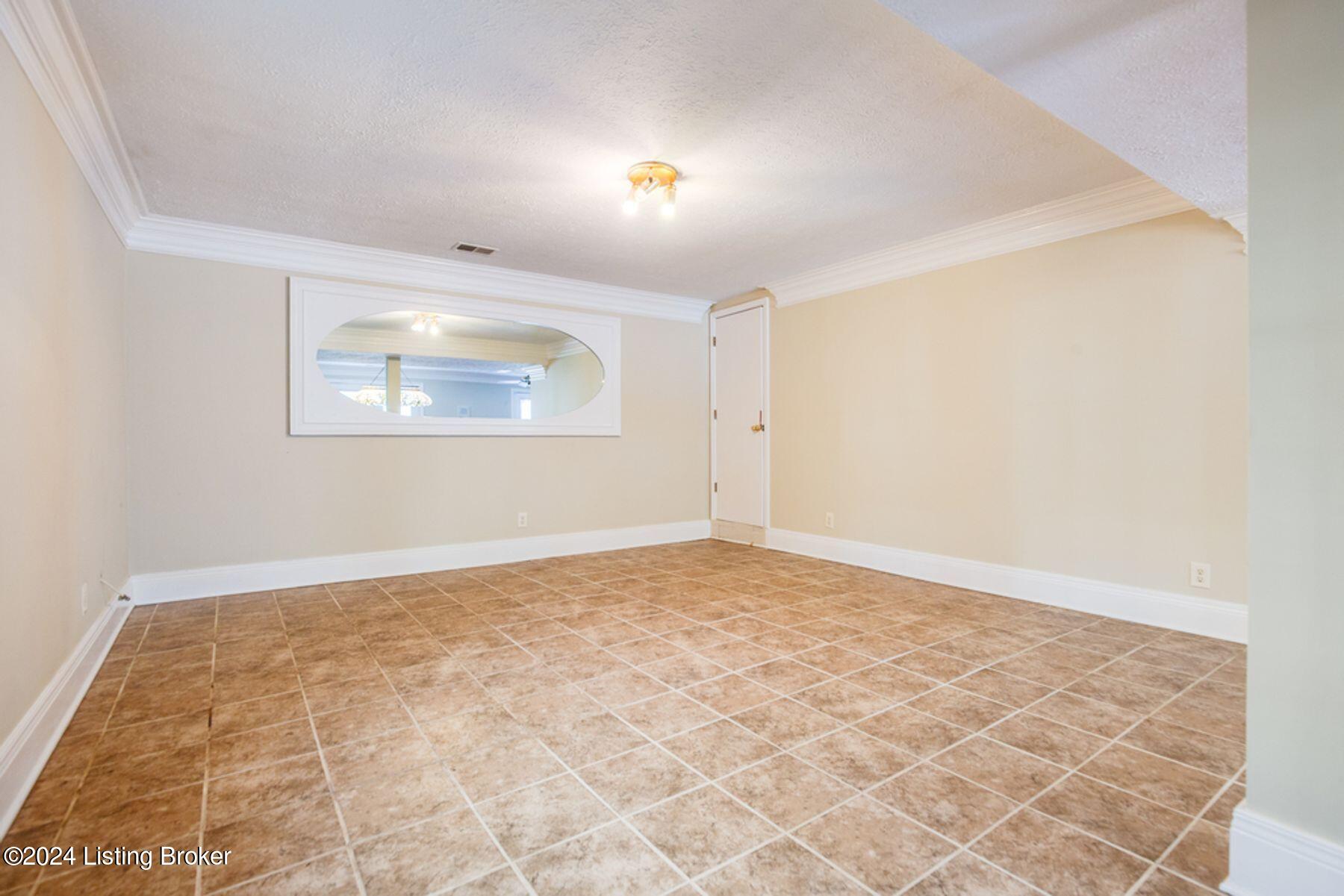 5214 Rollingwood Trail