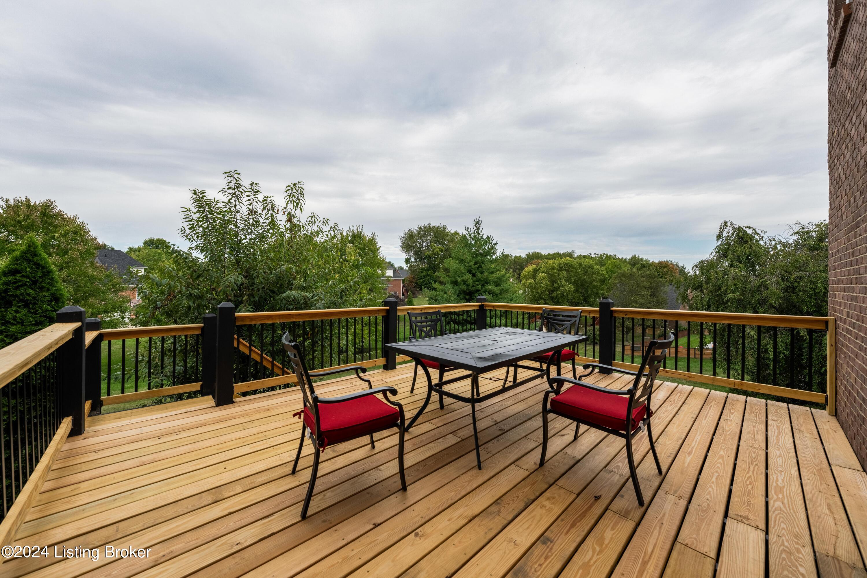 12929 Willow Forest Dr