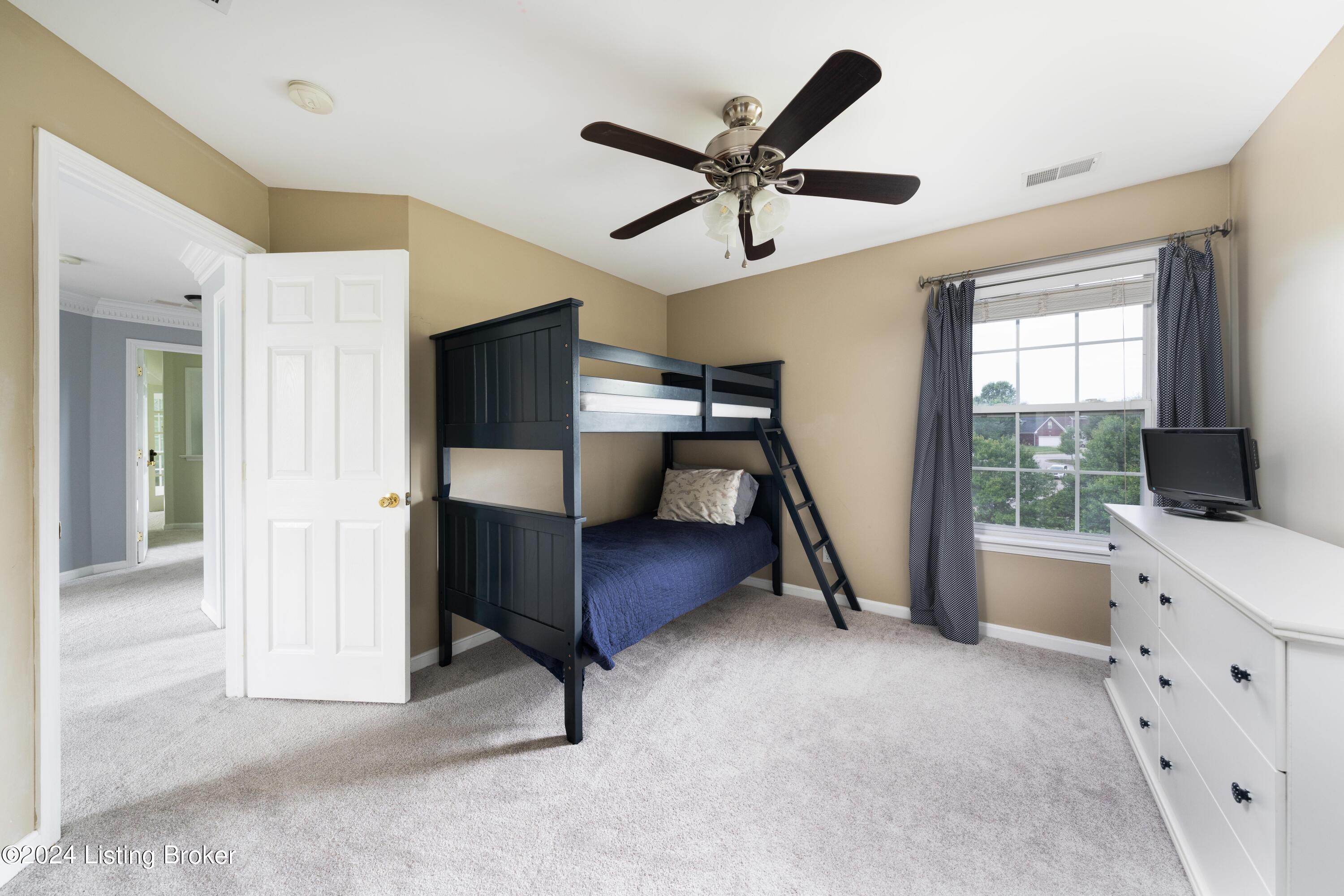 12929 Willow Forest Dr