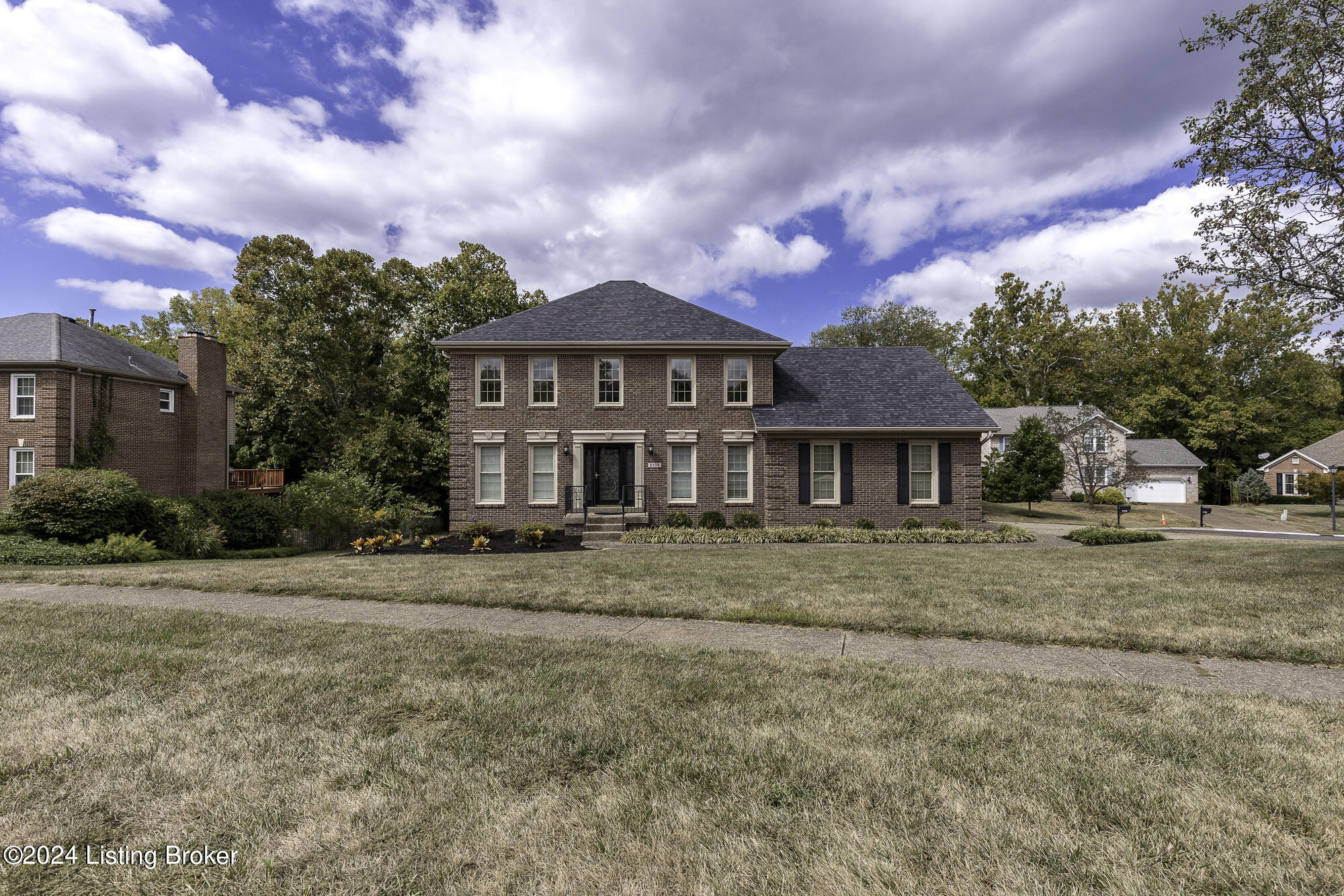 9509 Farmstead Ln