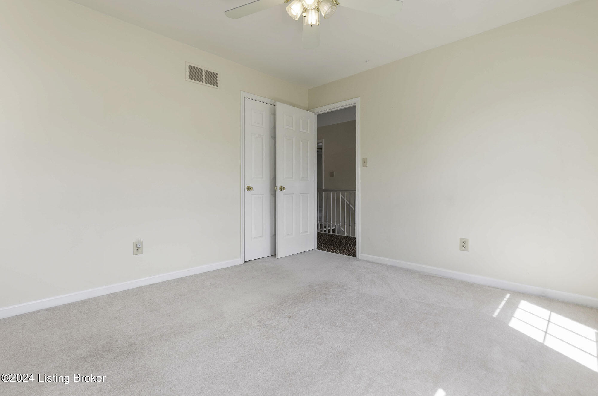 9509 Farmstead Ln