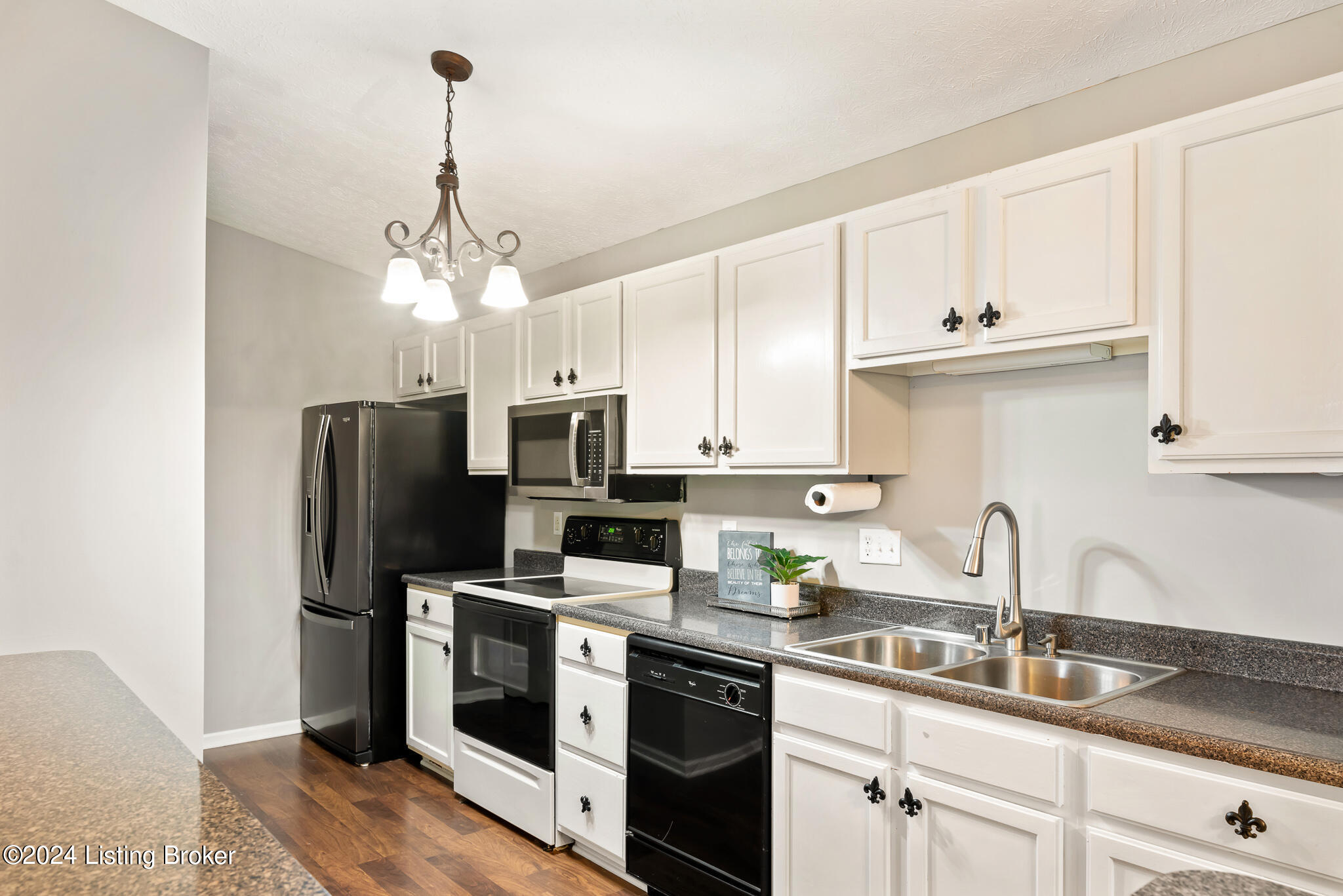 1305 Taxus Top Ln, 202