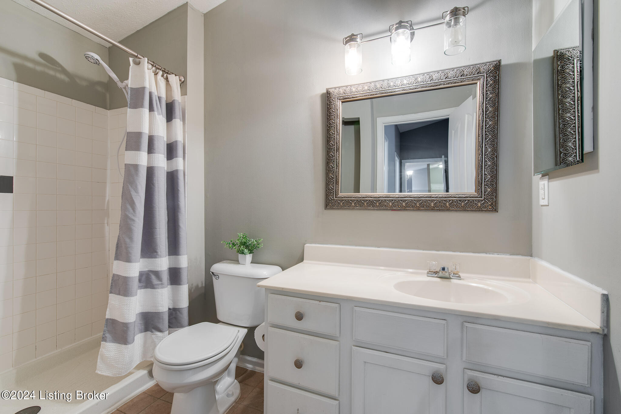 1305 Taxus Top Ln, 202