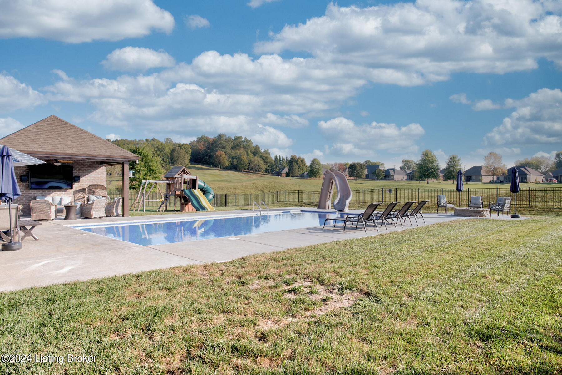 326 Heritage Hill Pkwy