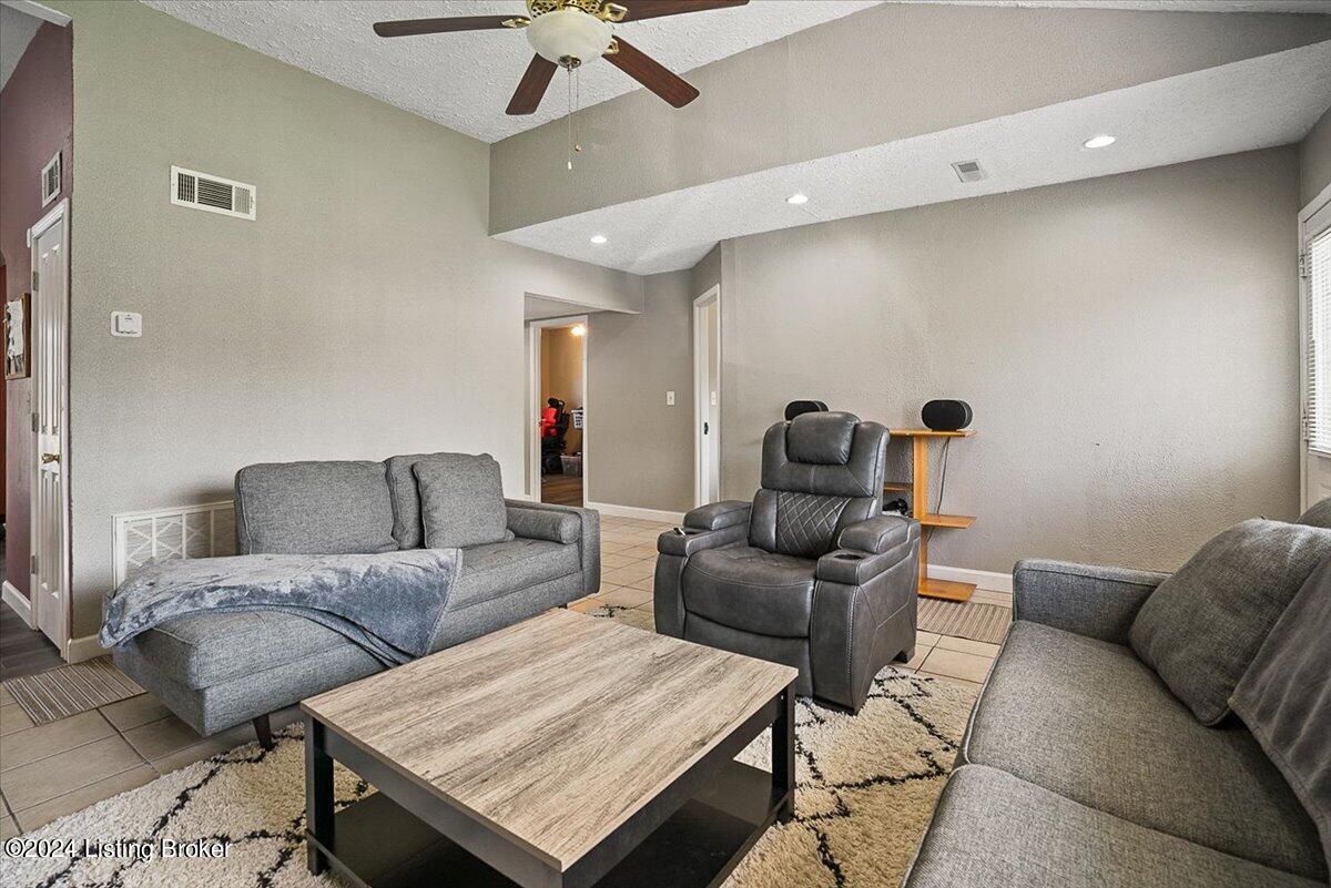 7301 Betsy Ross Dr