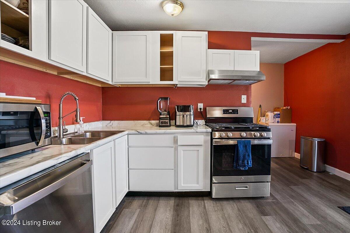 7301 Betsy Ross Dr