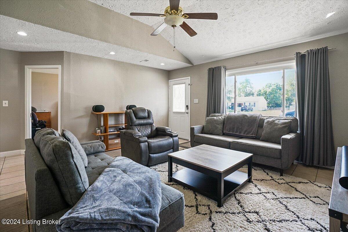 7301 Betsy Ross Dr