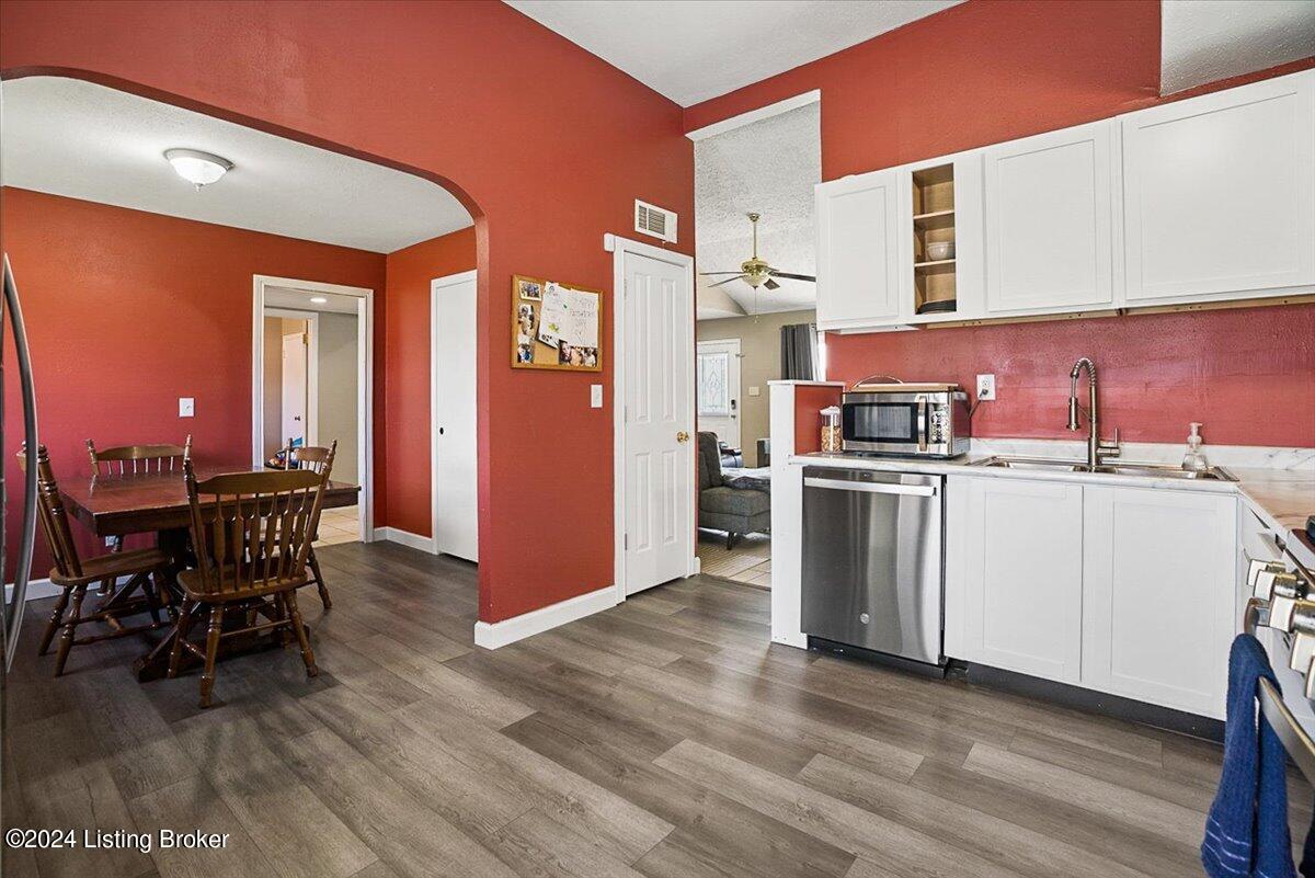 7301 Betsy Ross Dr