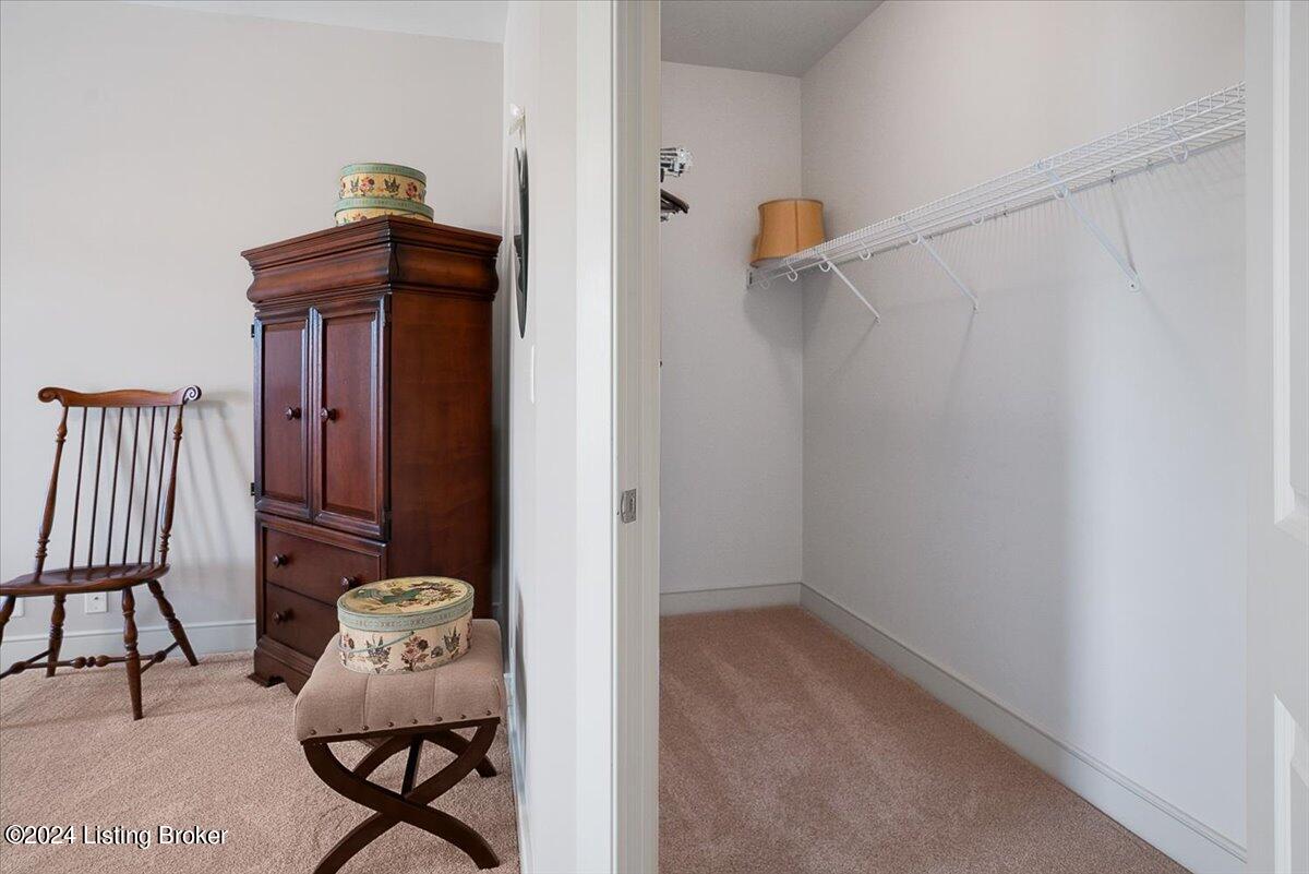 8216 Maris Ct