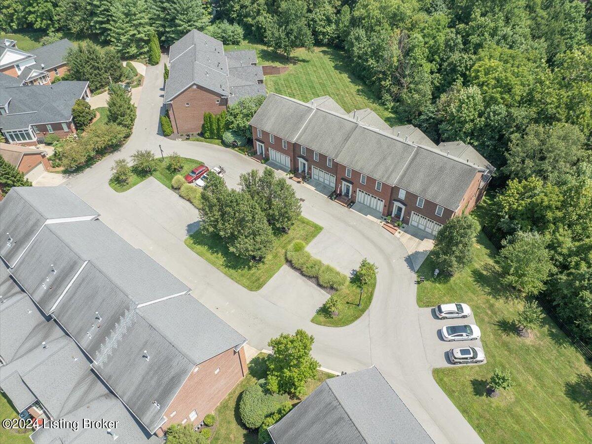 8216 Maris Ct