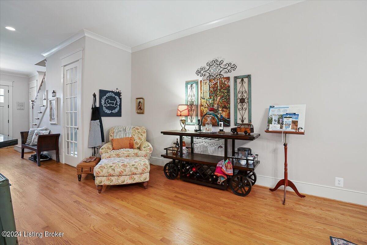 8216 Maris Ct