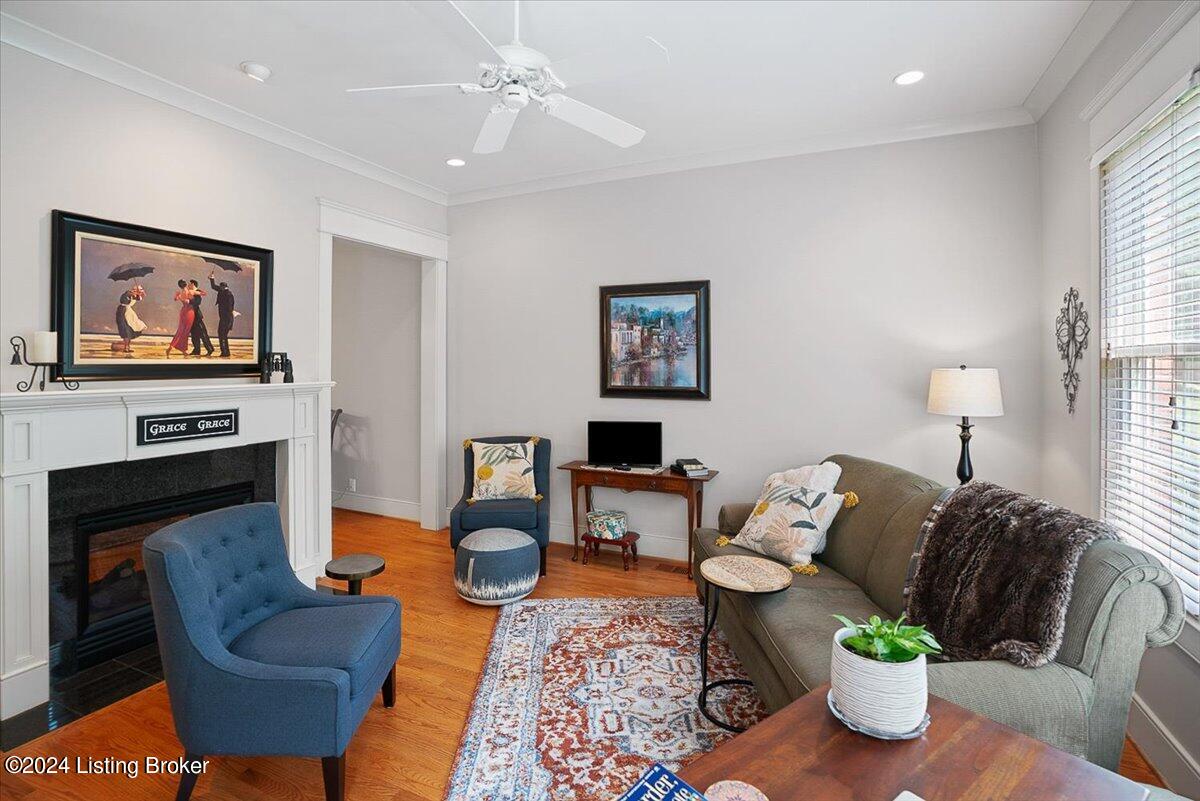 8216 Maris Ct