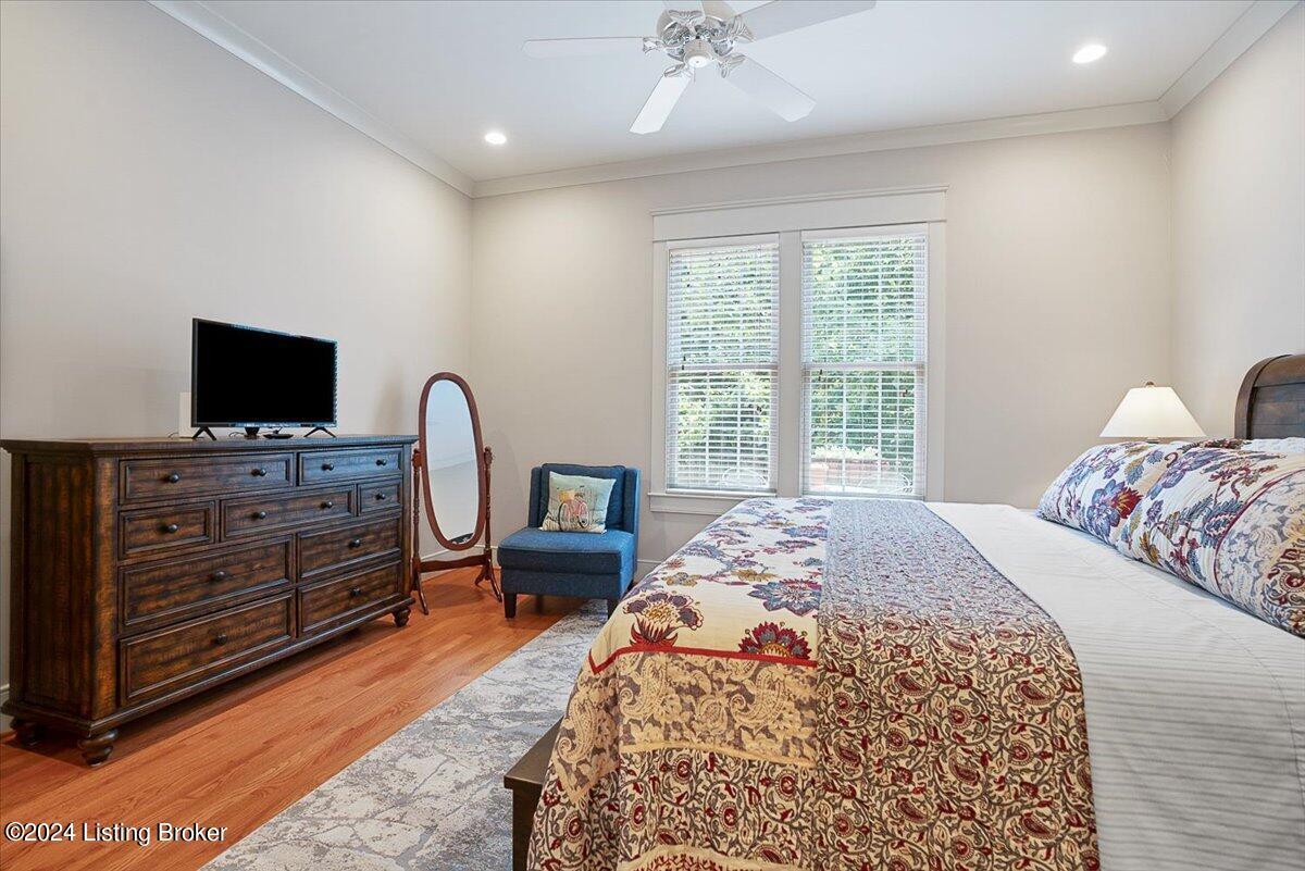 8216 Maris Ct