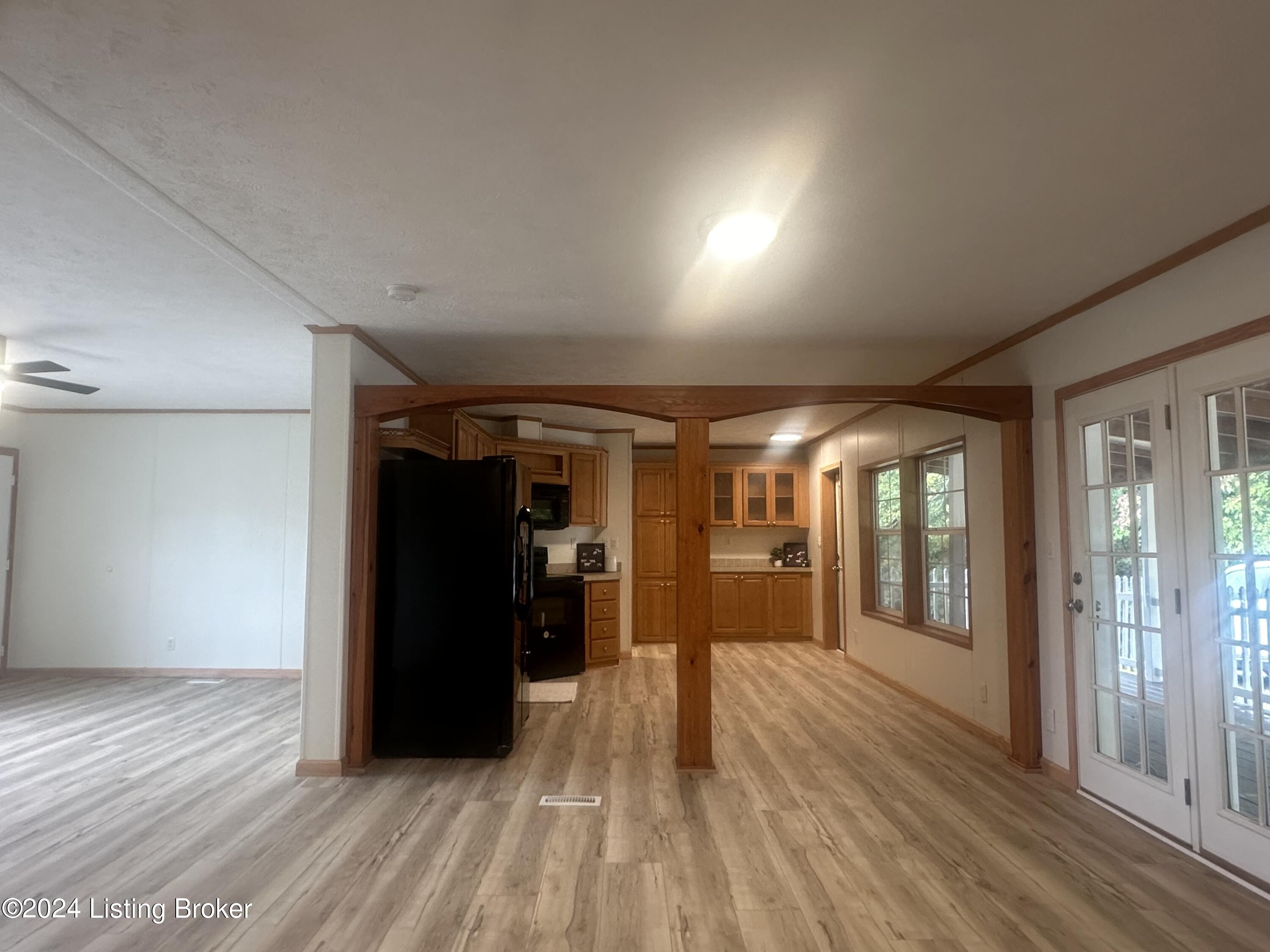 475 smiley basham Ln