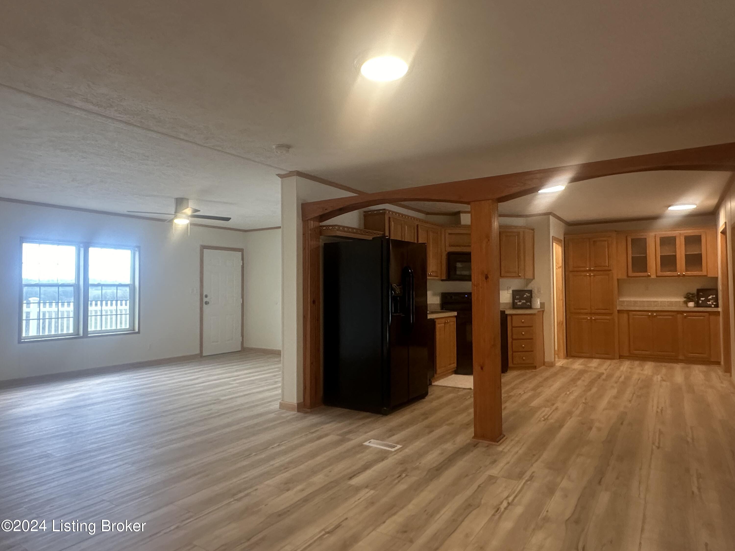 475 smiley basham Ln