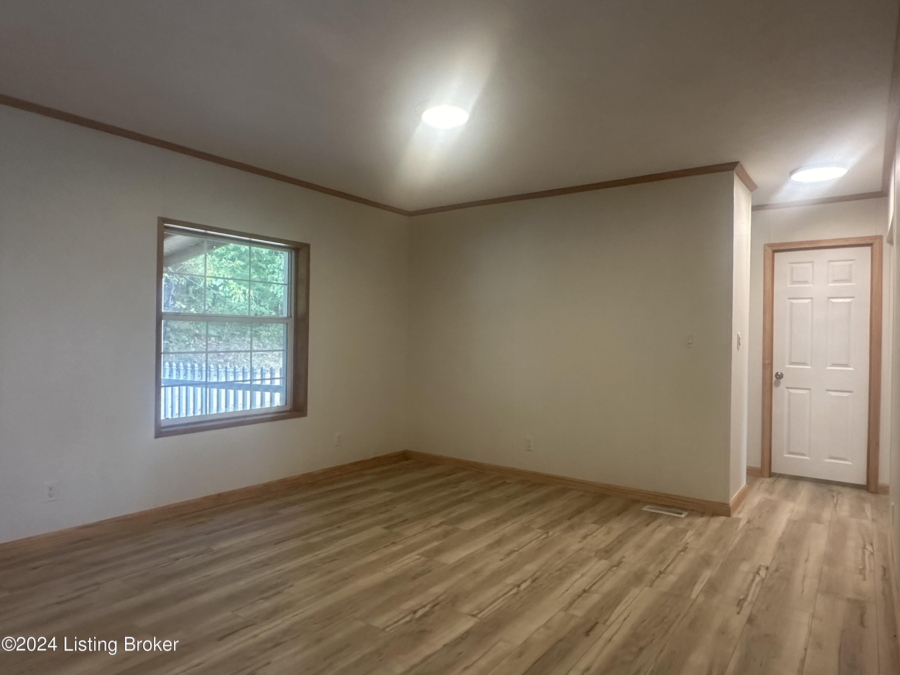 475 smiley basham Ln