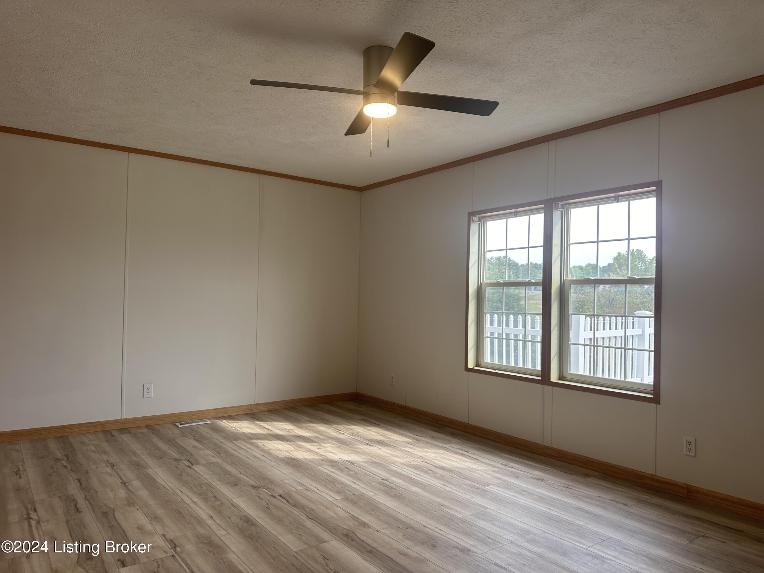 475 smiley basham Ln
