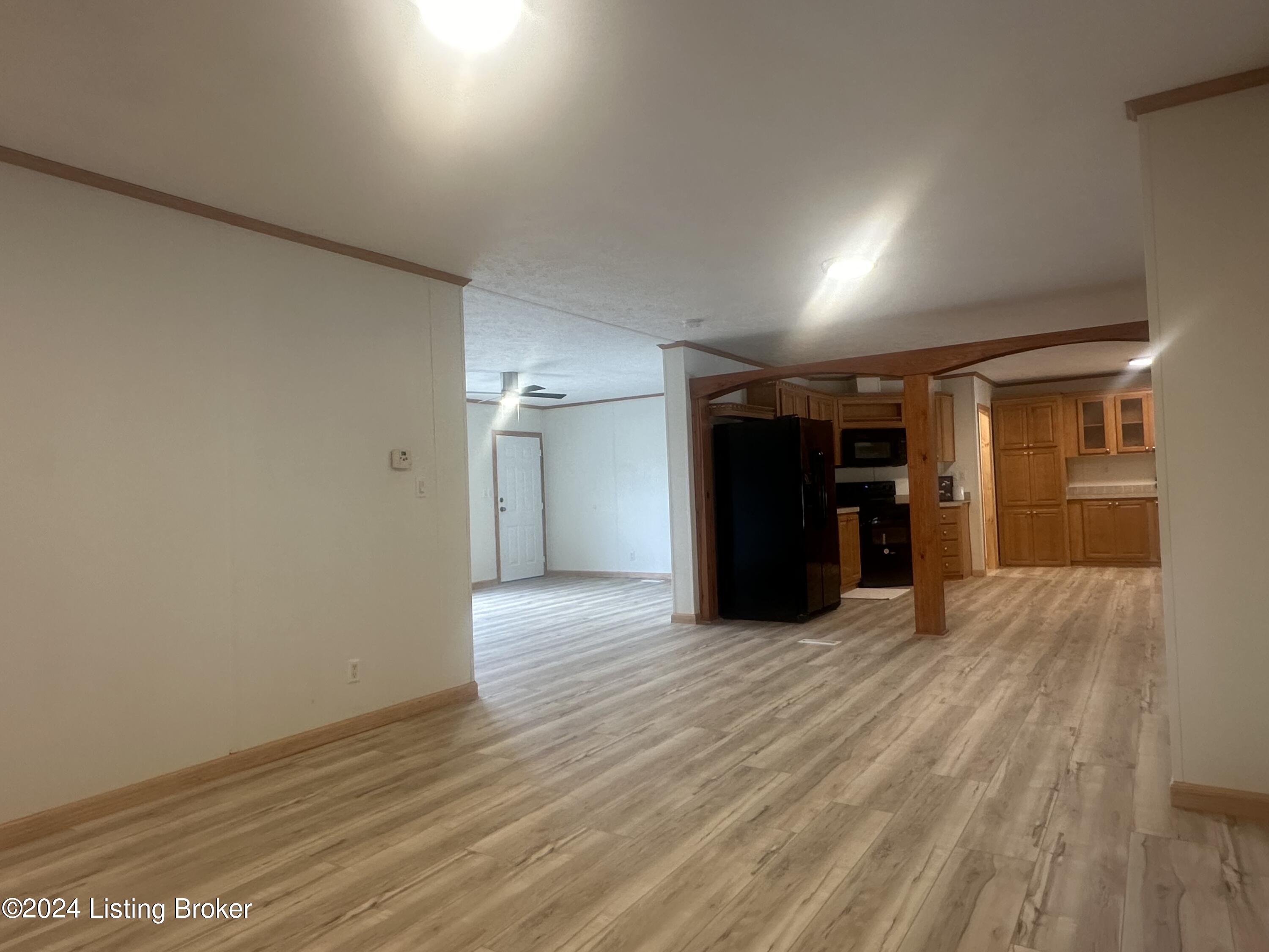 475 smiley basham Ln