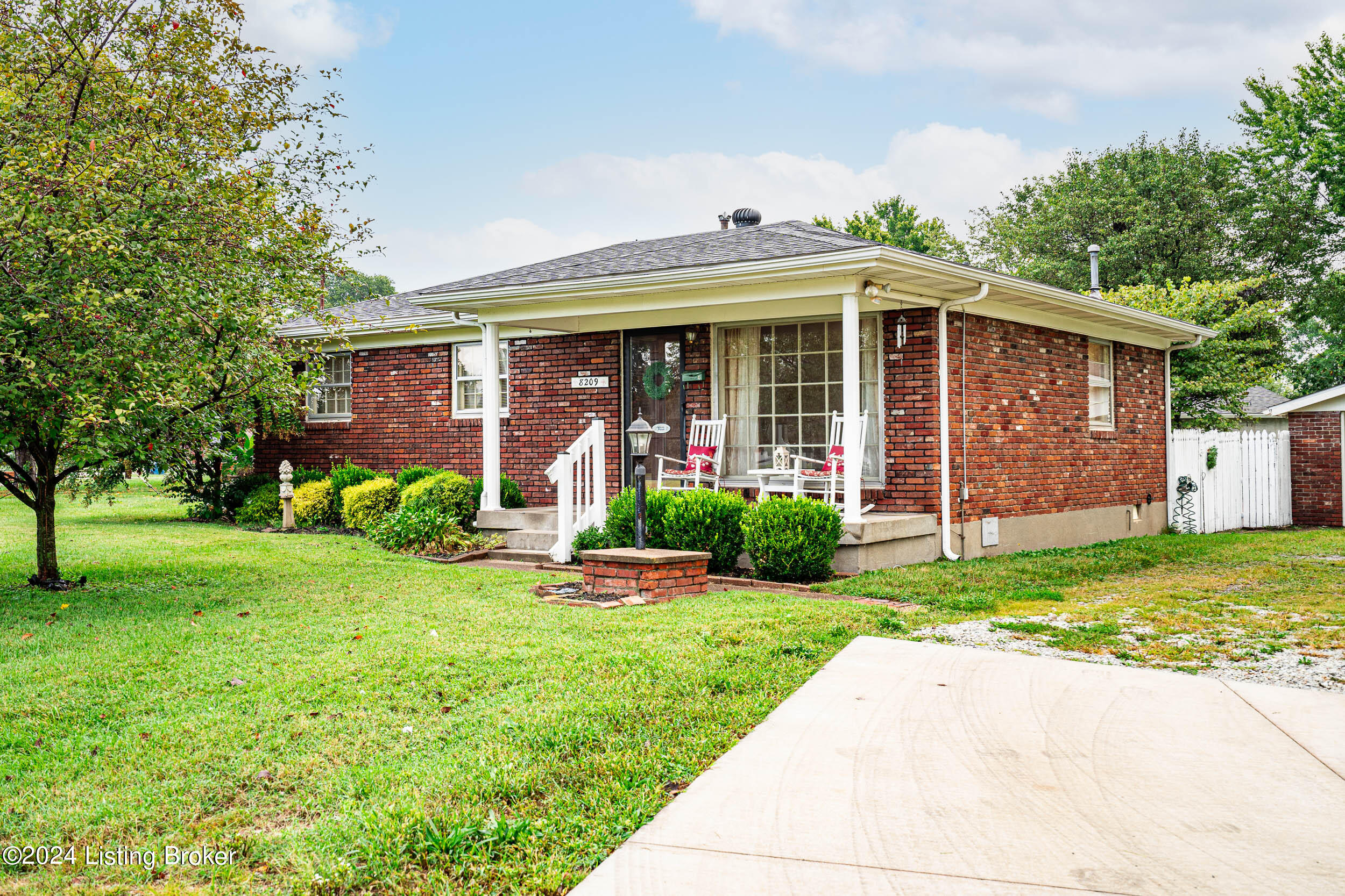 8209 Westray Ln