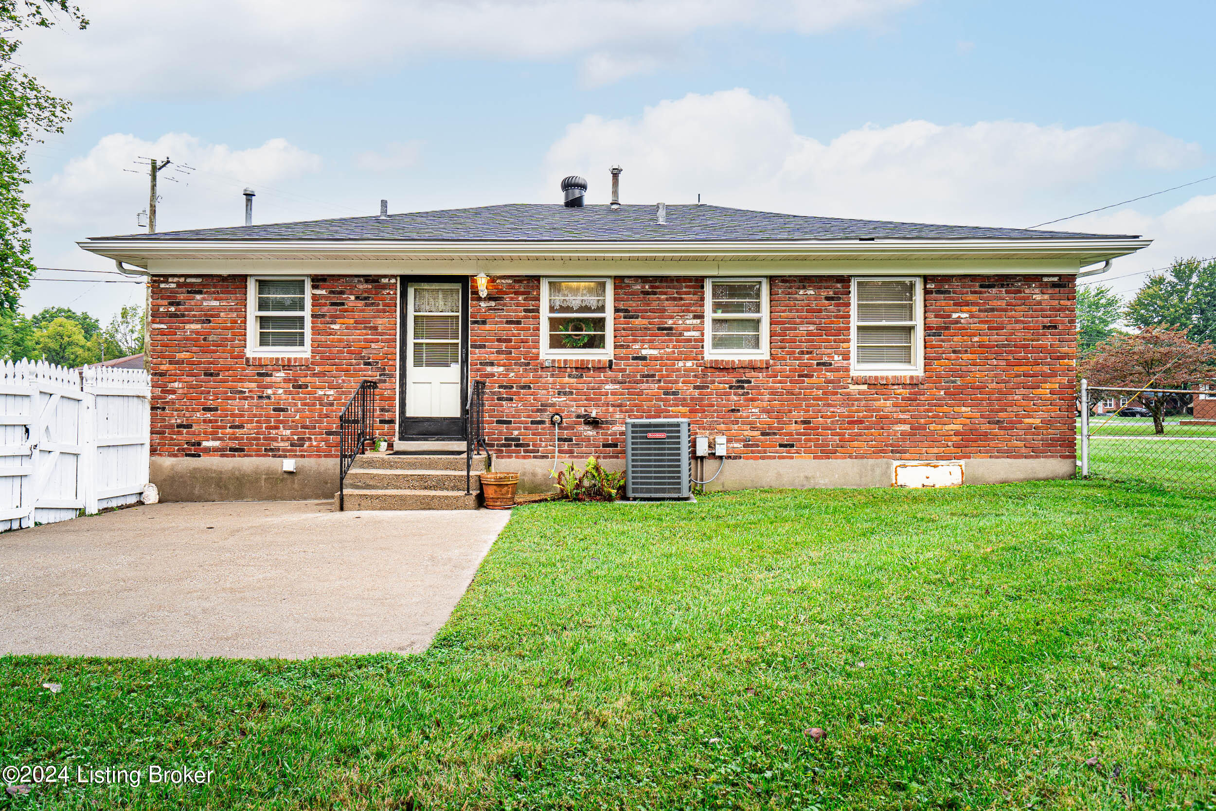 8209 Westray Ln