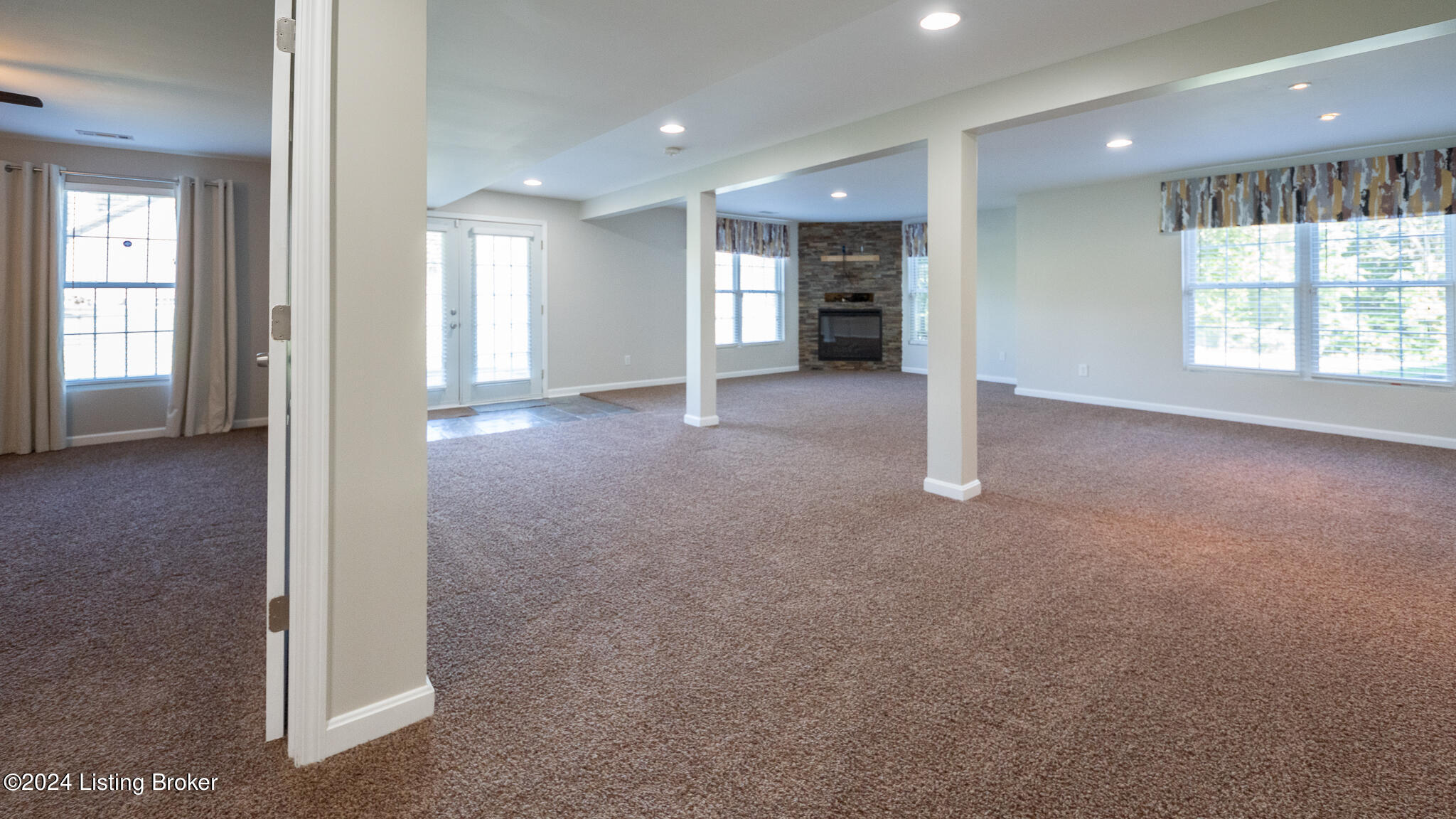 8889 Ernstberger Rd