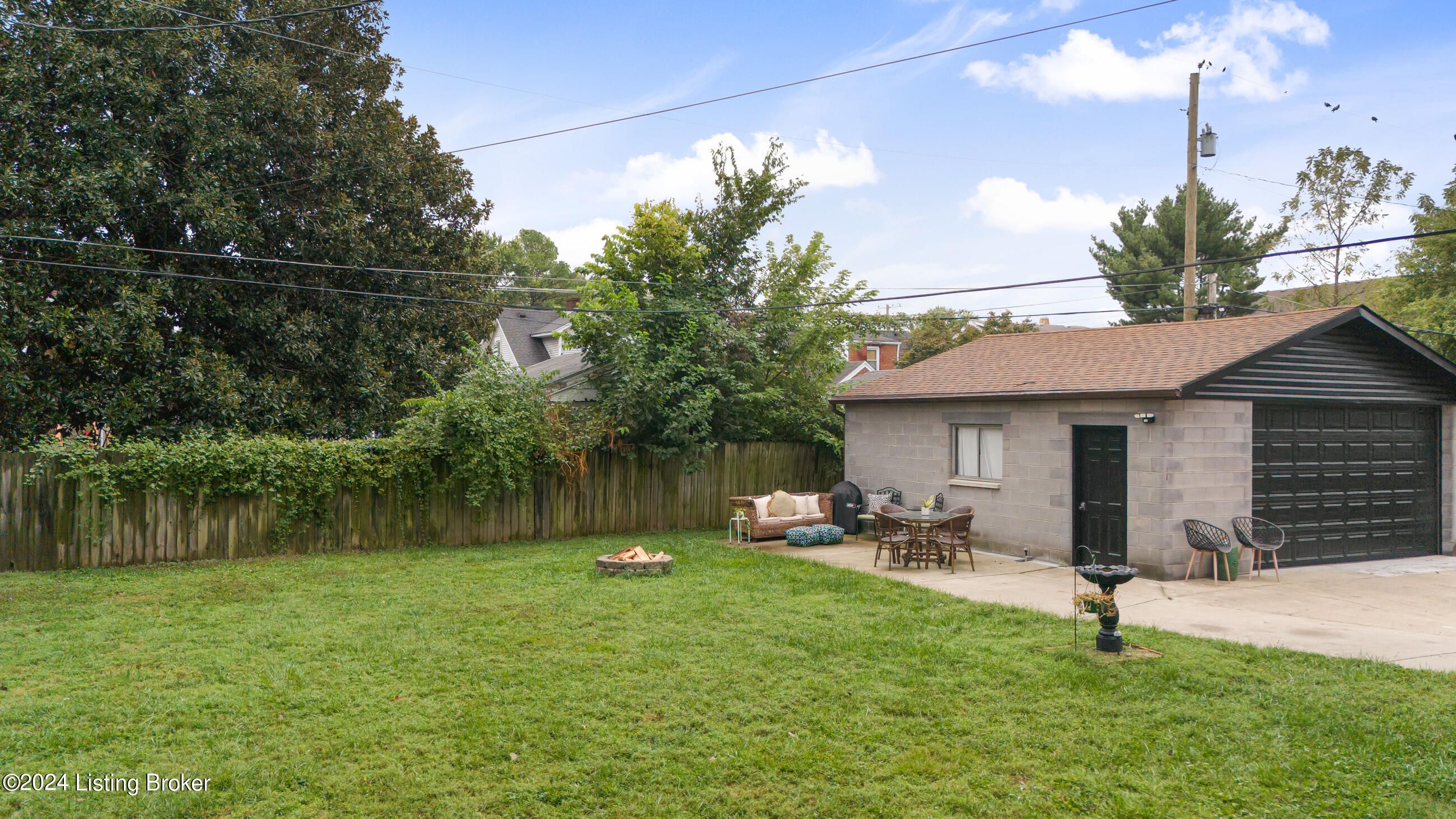 1418 Cardinal Dr