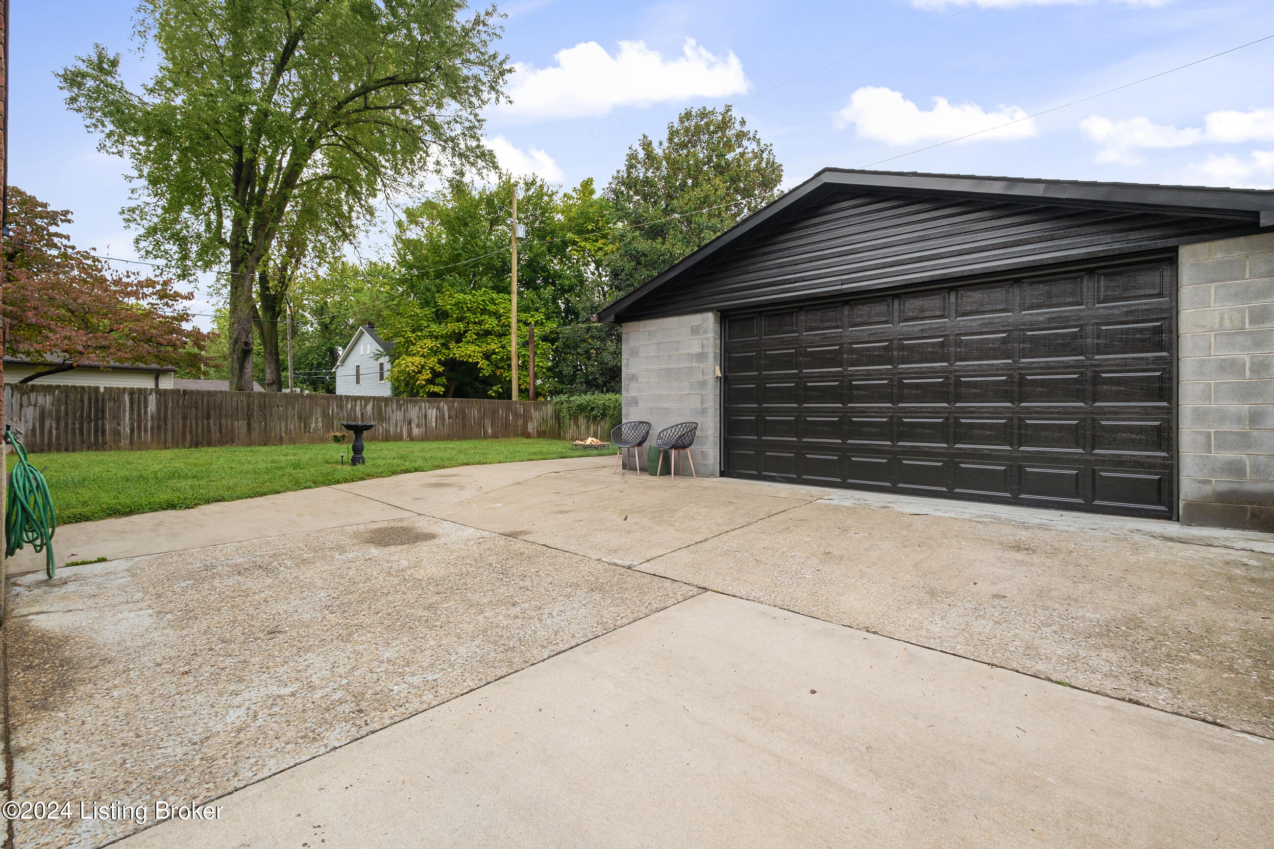 1418 Cardinal Dr