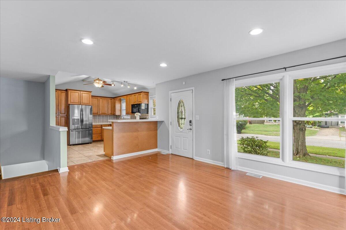 3737 Rouge Way