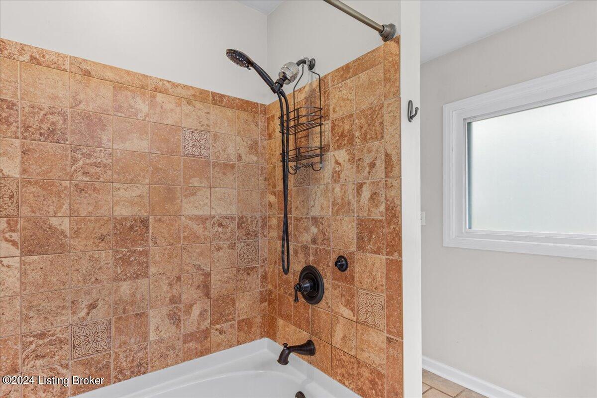 3737 Rouge Way
