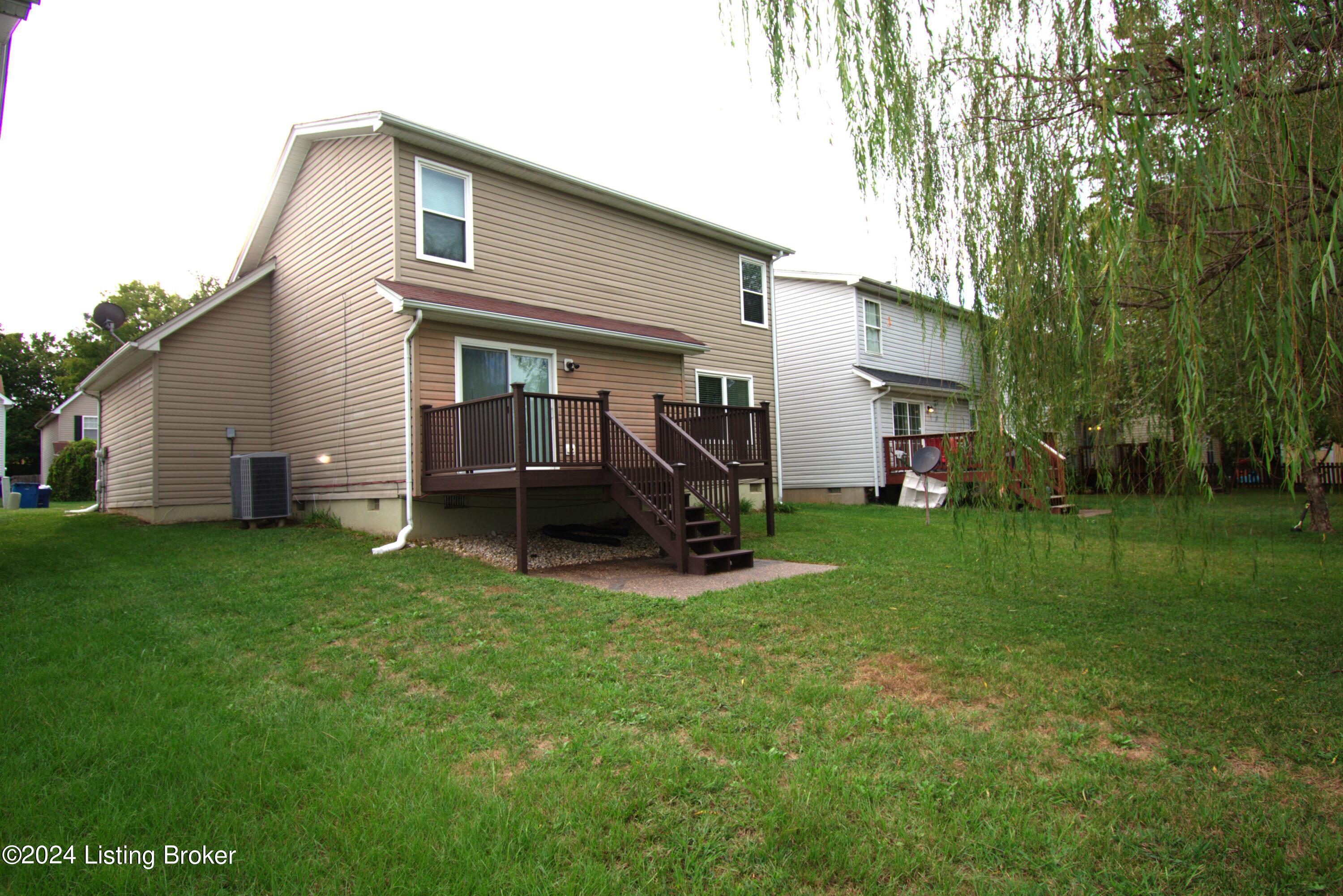 10407 Pinoak View Dr