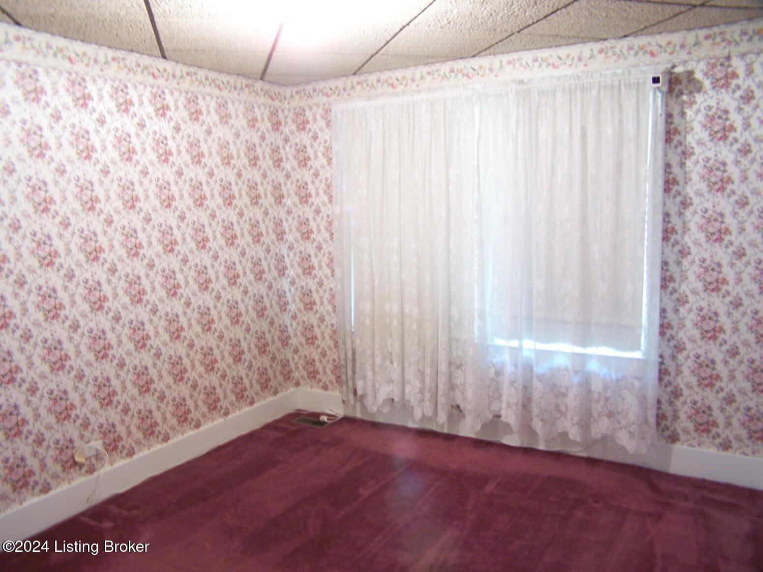 1233 Manitau Ave