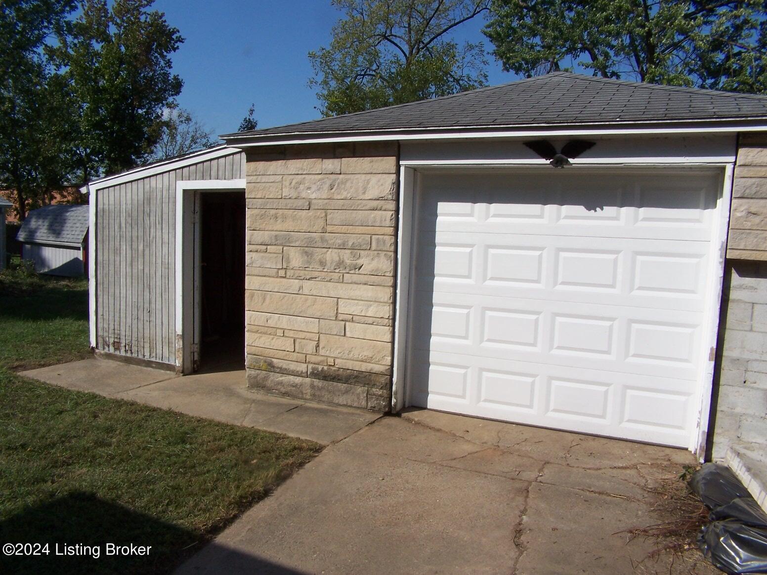 5213 Witten Dr