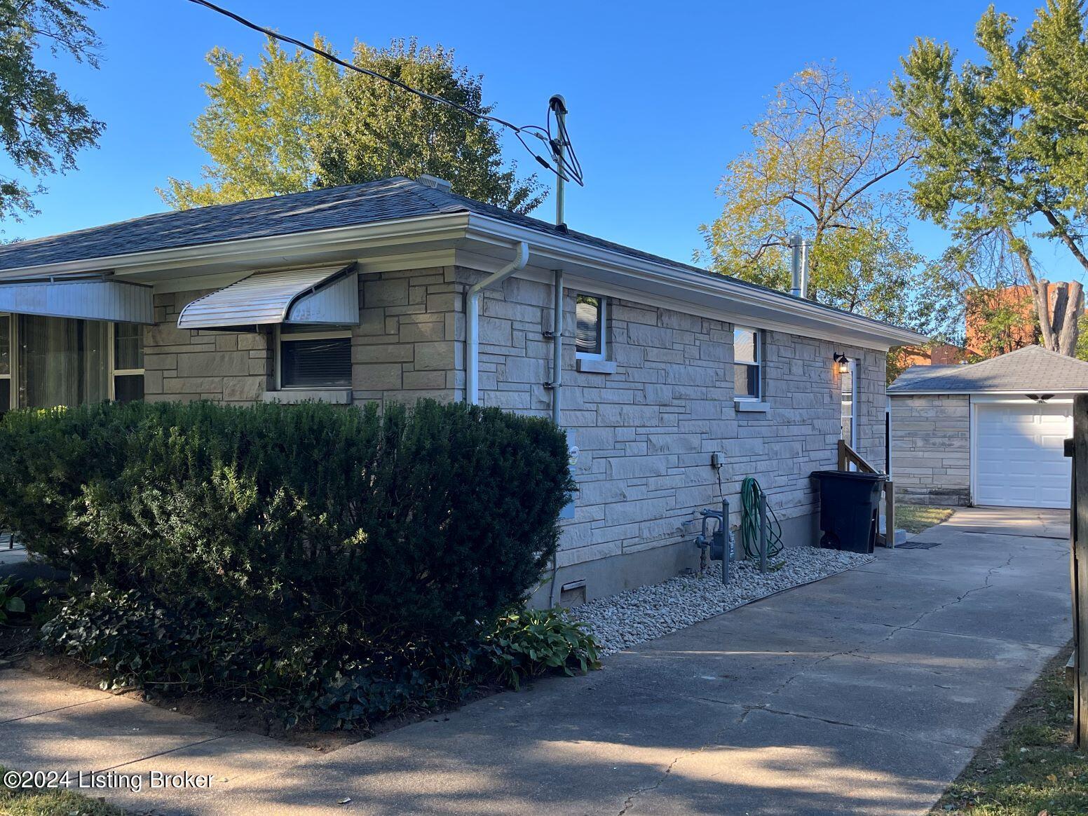 5213 Witten Dr