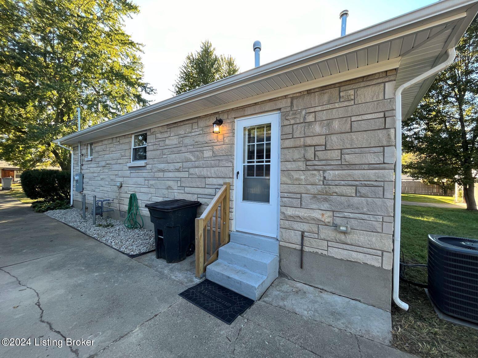 5213 Witten Dr