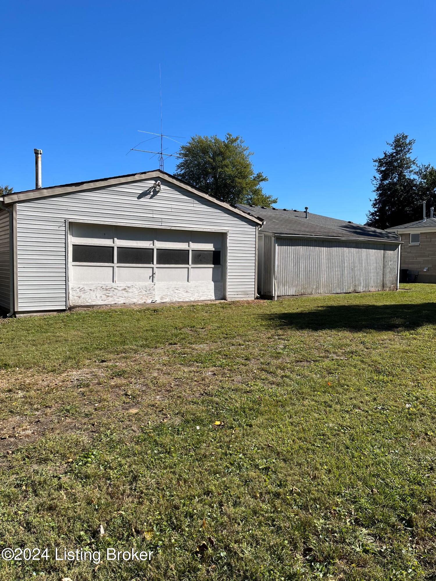 5213 Witten Dr