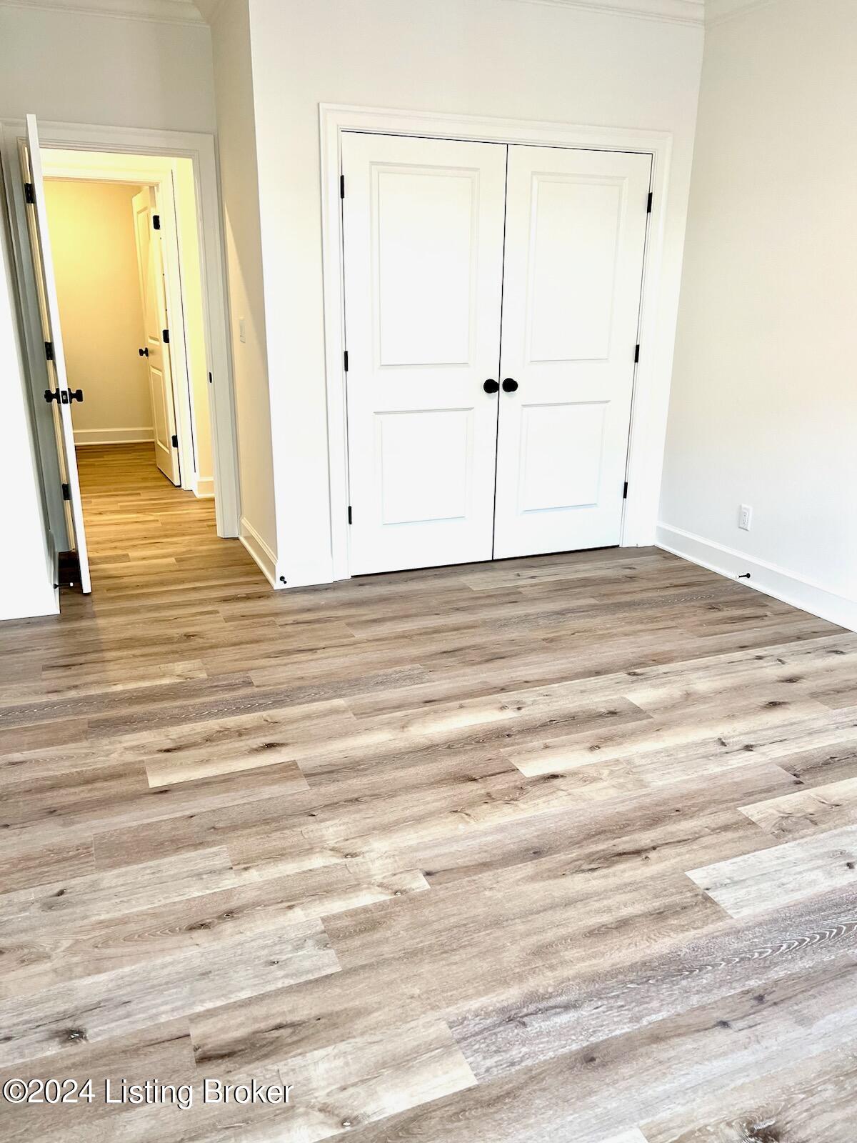 12085 River Beauty, 202