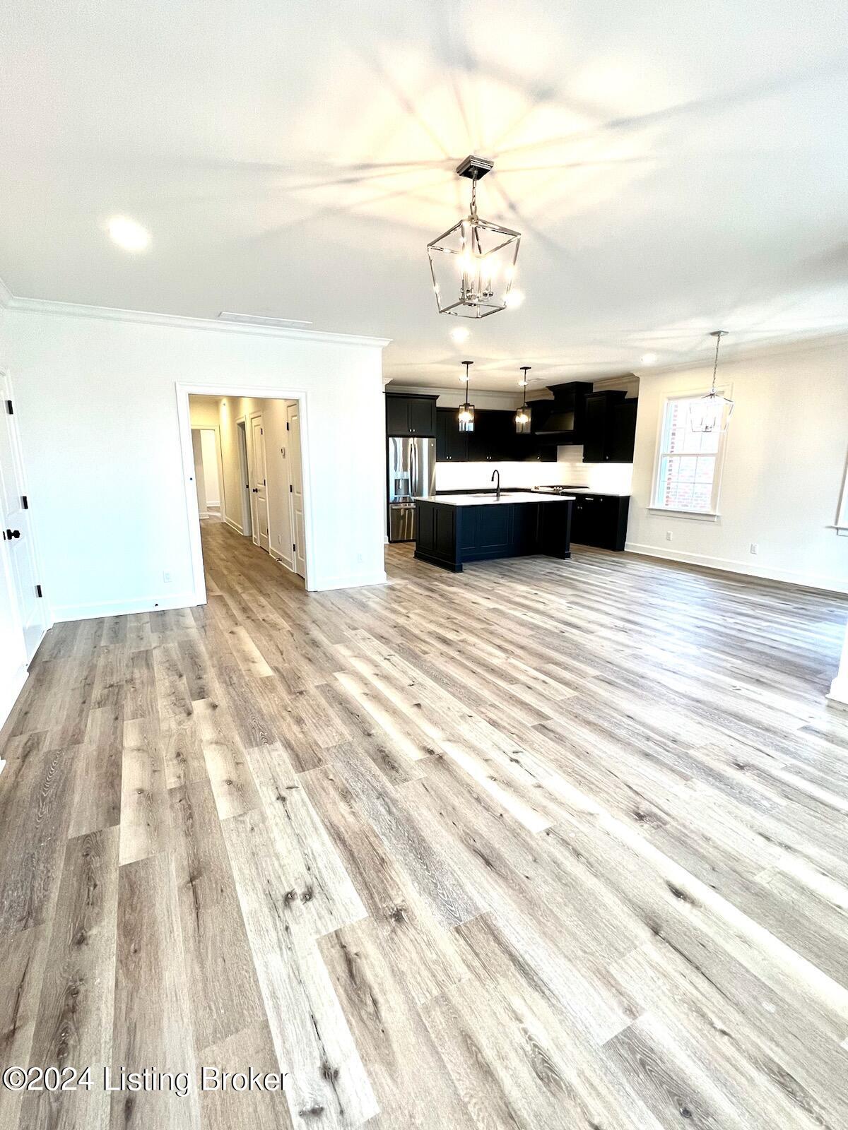 12085 River Beauty, 202