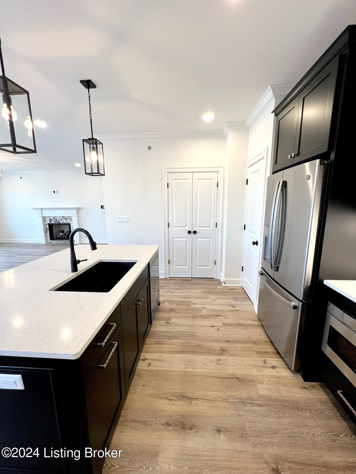 12085 River Beauty, 202